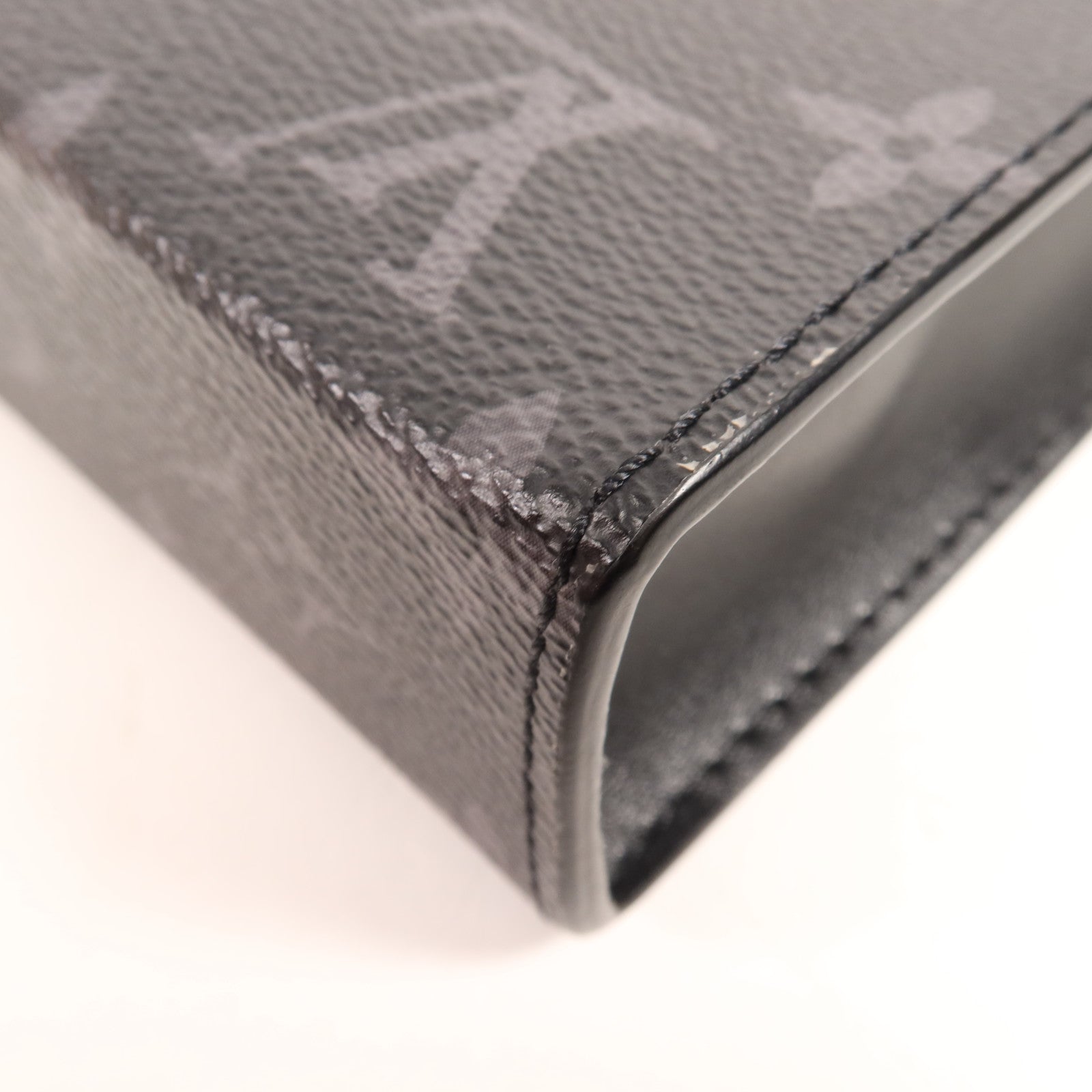 LOUIS VUITTON Monogram Eclipse Gaston銀扣肩背袋