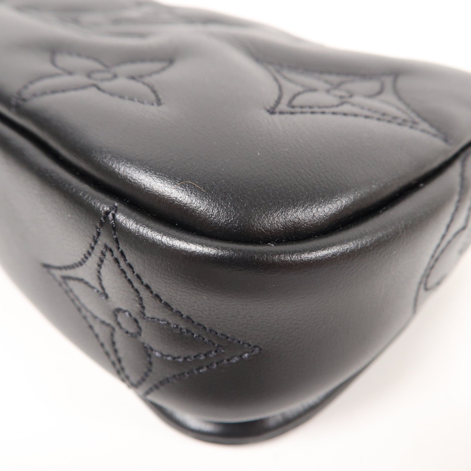 LOUIS VUITTON Bubblegram Wallet On Strap金扣手挽肩背兩用袋黑色