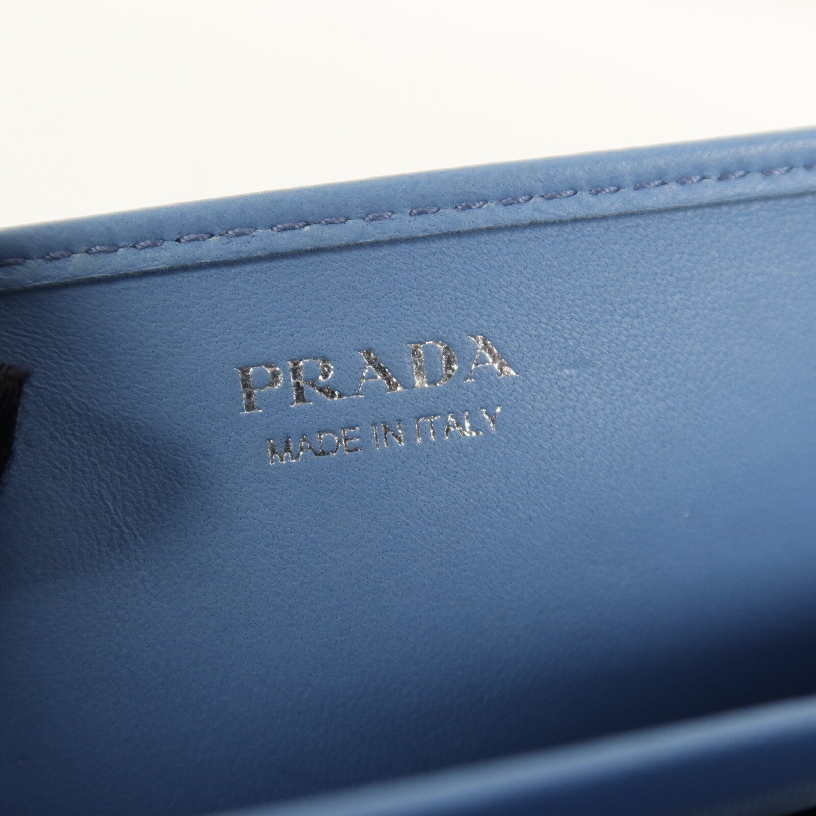 PRADA 羊皮皮革Wallet on Chain鏈帶肩背袋