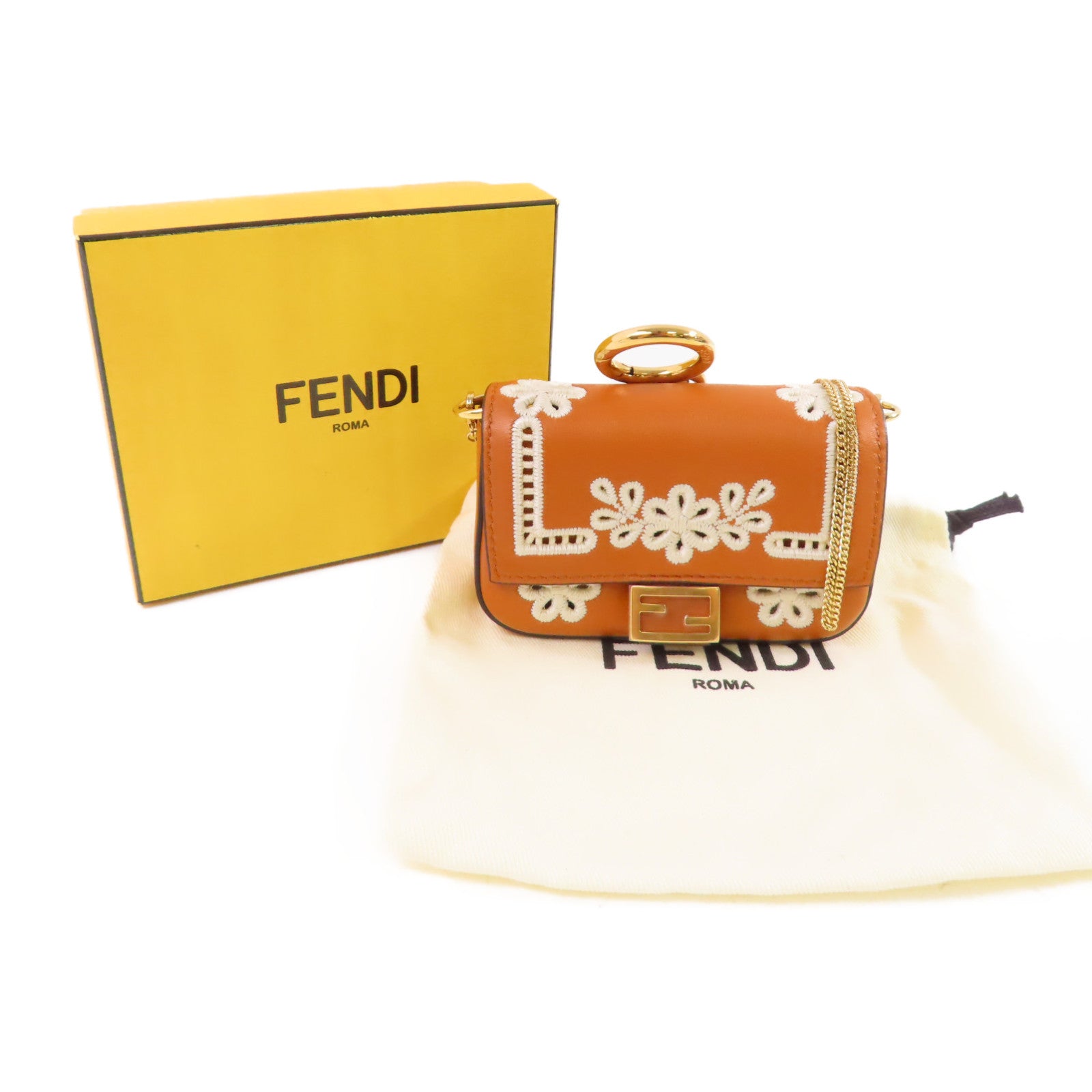 FENDI 牛皮皮革Nano Baguette Bag金扣迷你肩背袋啡色