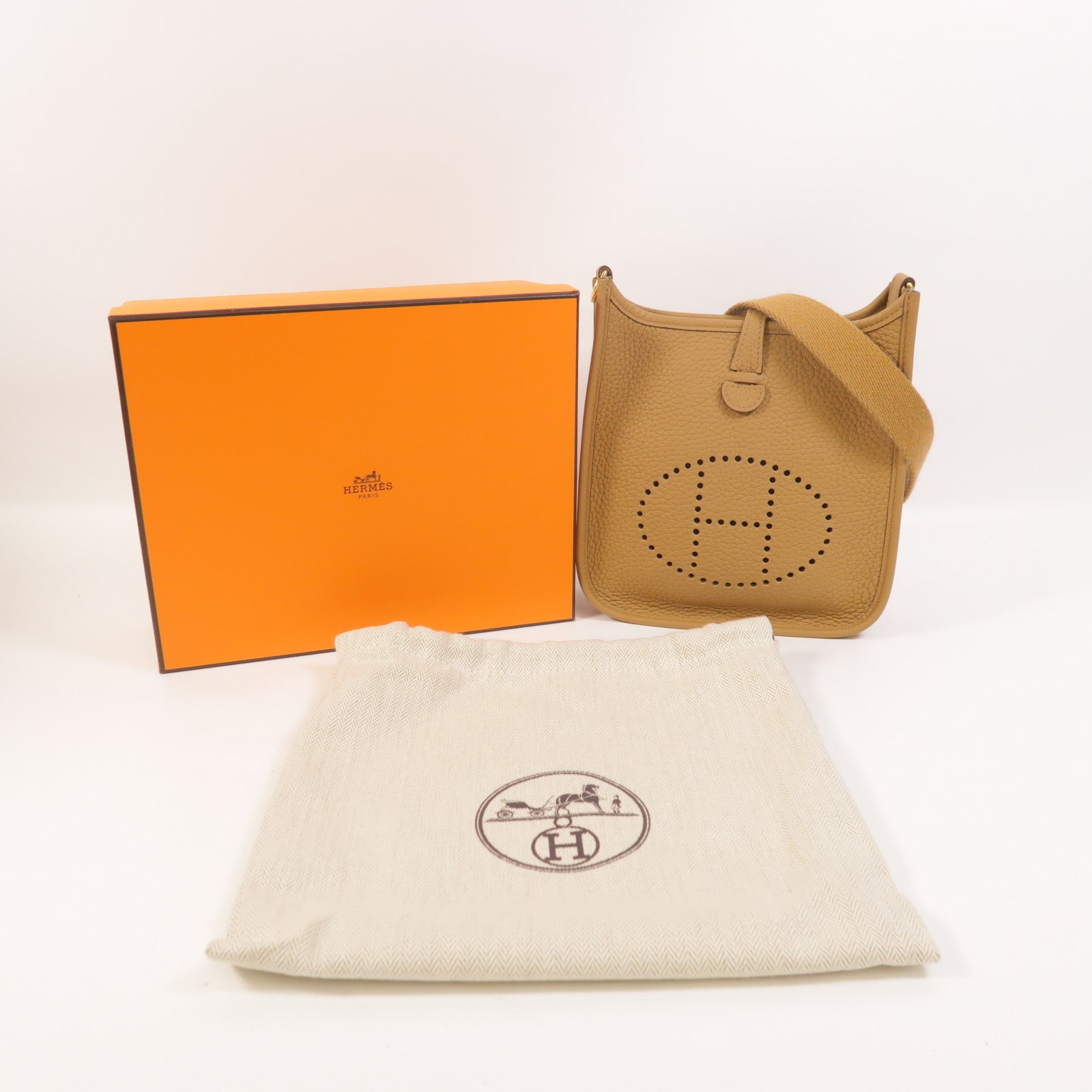 HERMES Clemence皮革Evelyne TPM肩背袋Biscuit