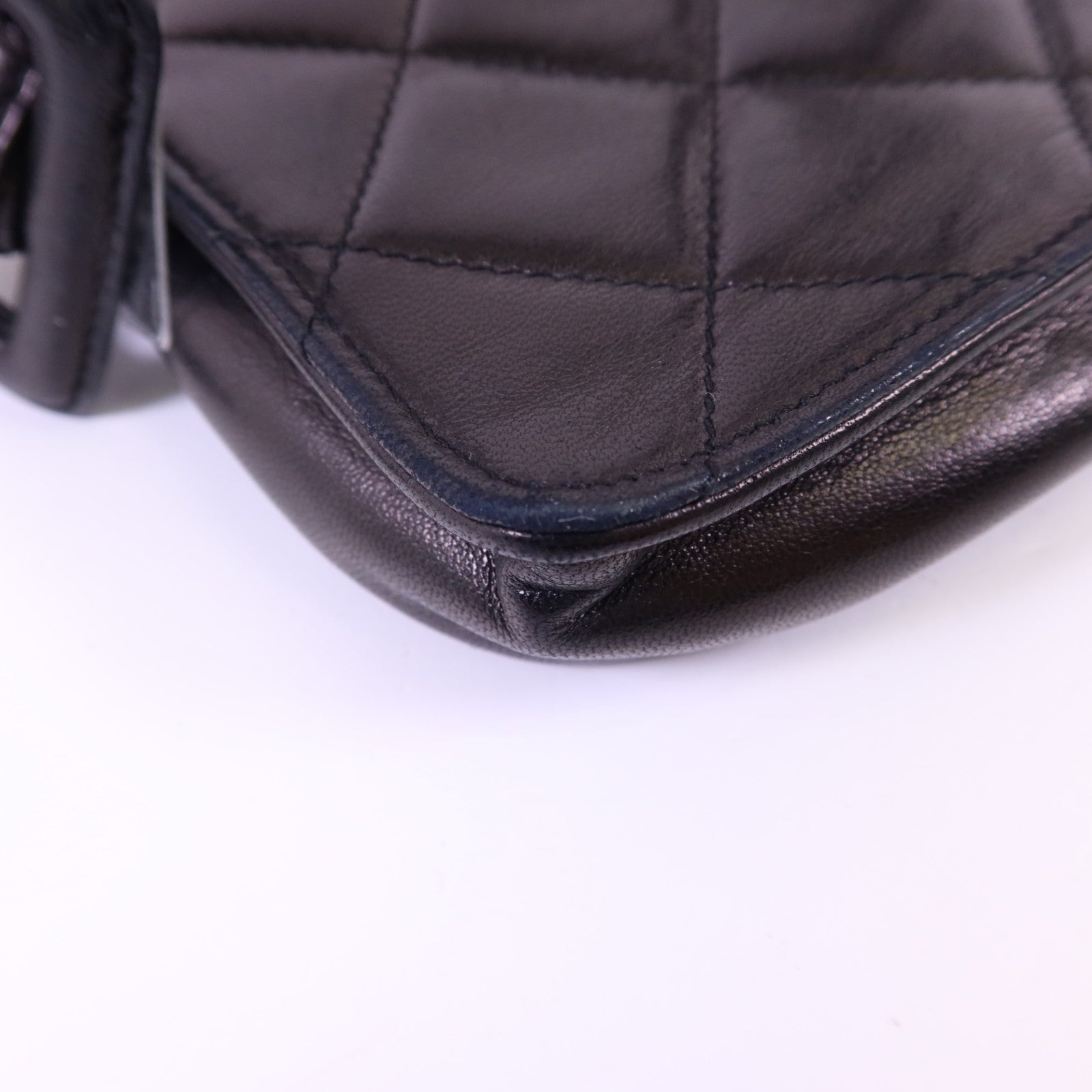 CHANEL 羊皮皮革Waist Bag金扣腰包