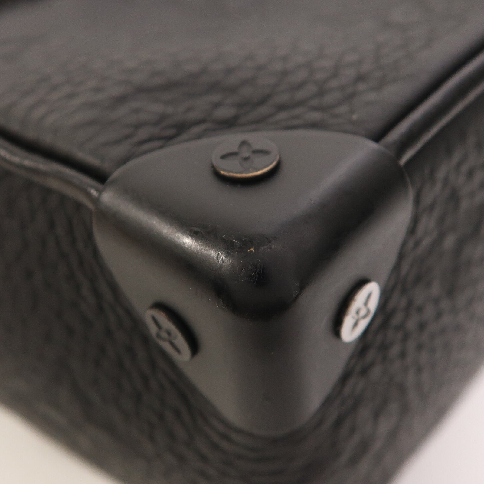 LOUIS VUITTON 【激減優惠】Monogram Taurillon Mini Soft Trunk肩背袋