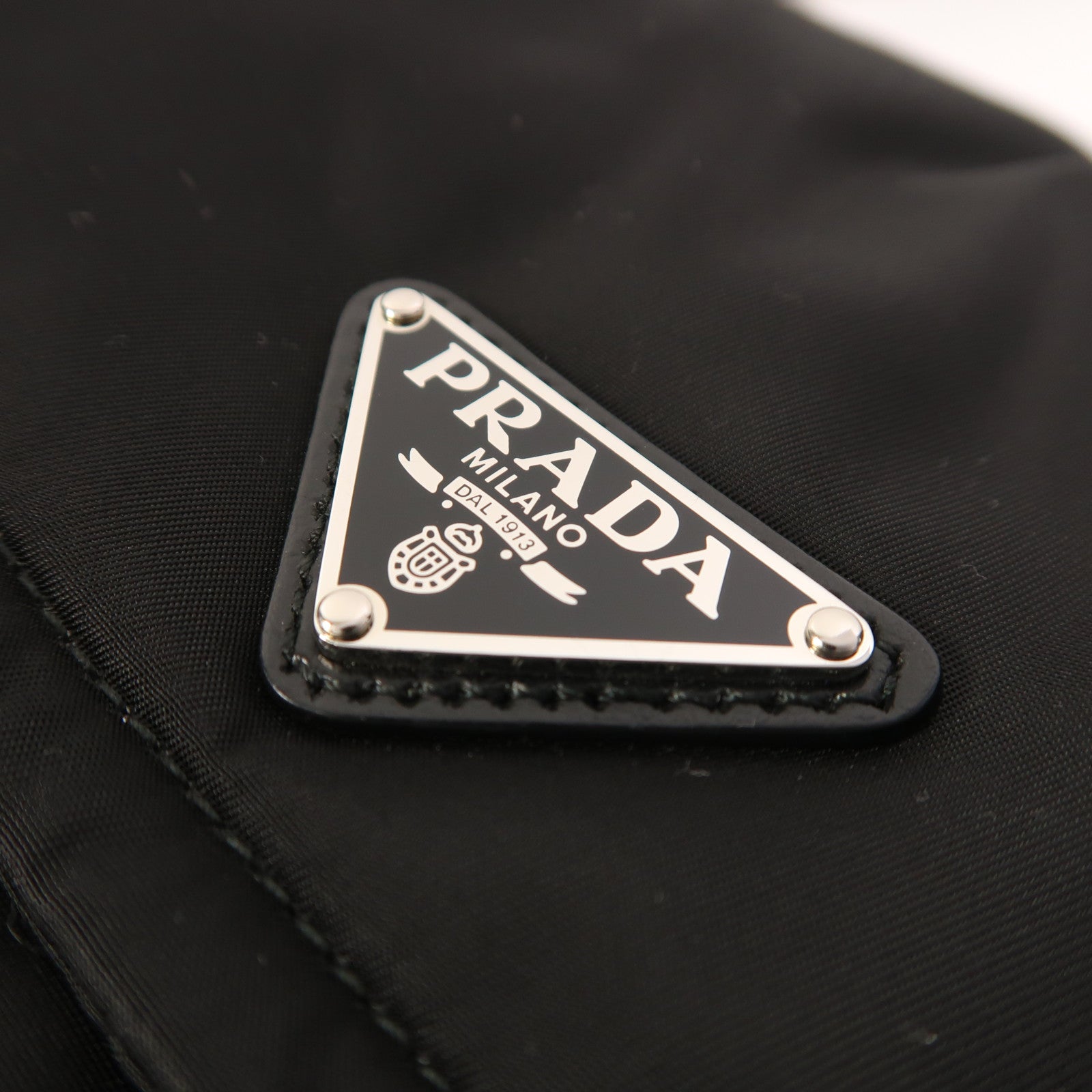 PRADA 尼龍Traveller Re-Nylon肩背袋