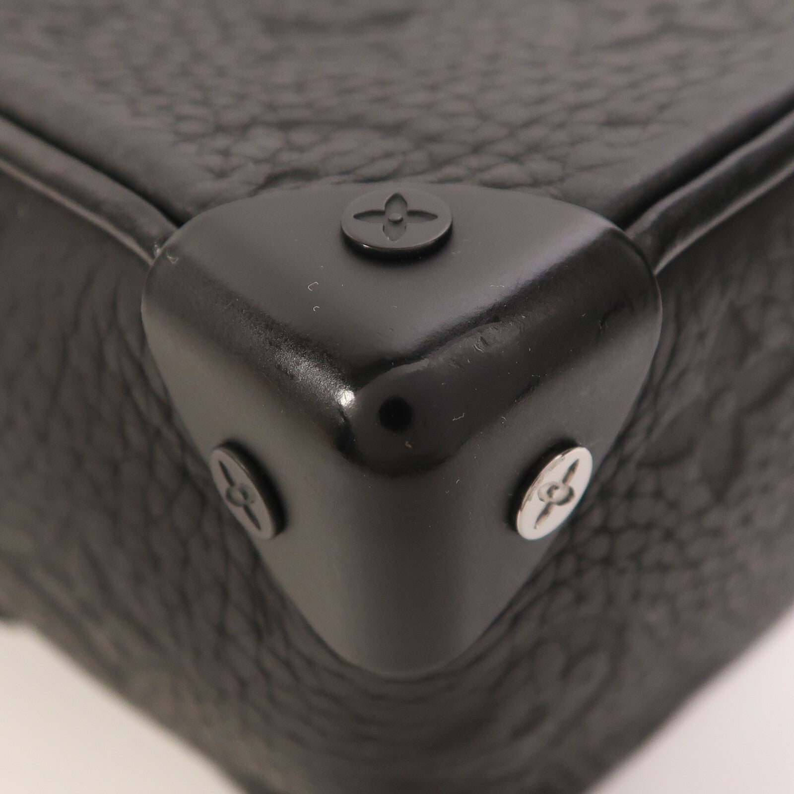 LOUIS VUITTON 【激減優惠】Monogram Taurillon Mini Soft Trunk肩背袋