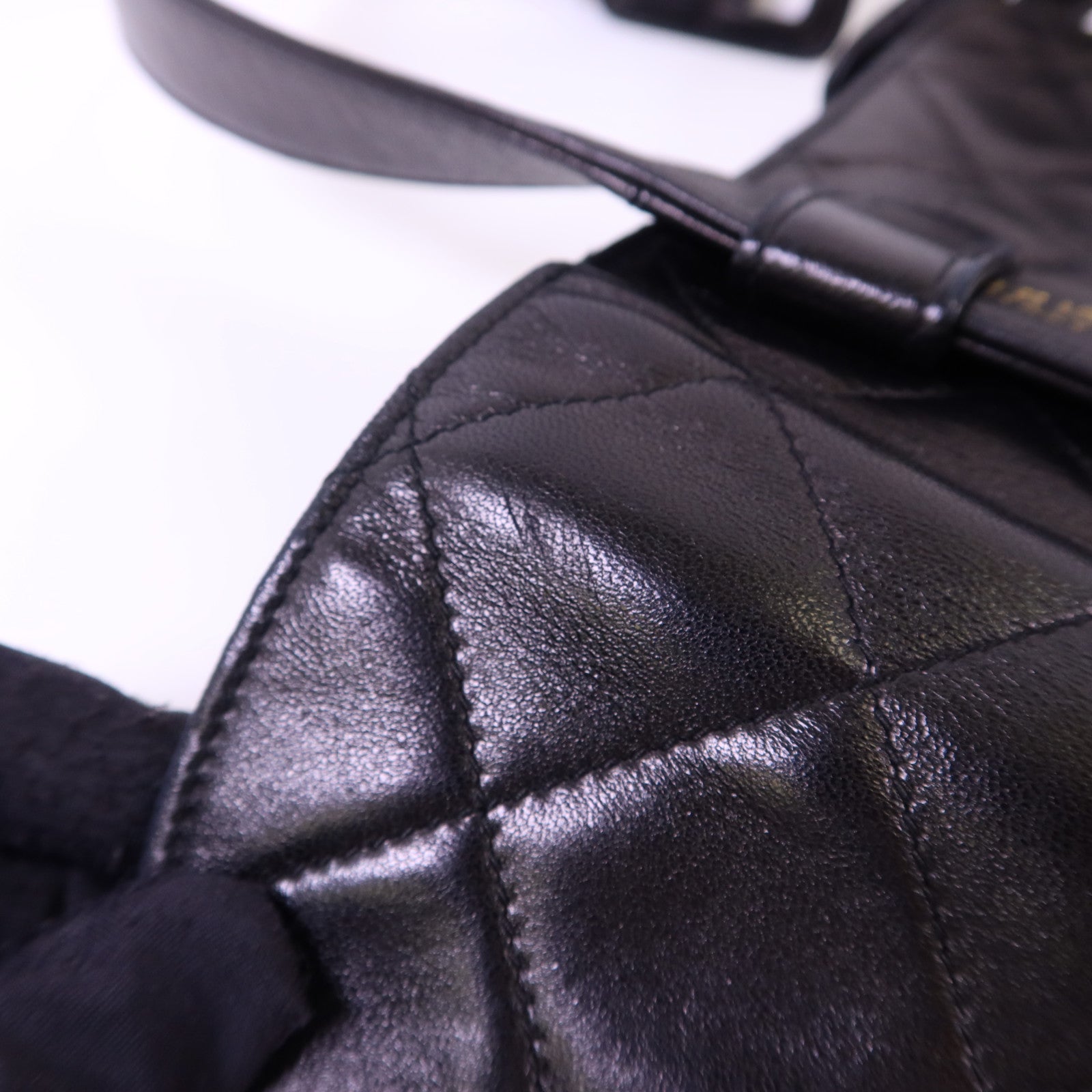 CHANEL 羊皮皮革Waist Bag金扣腰包