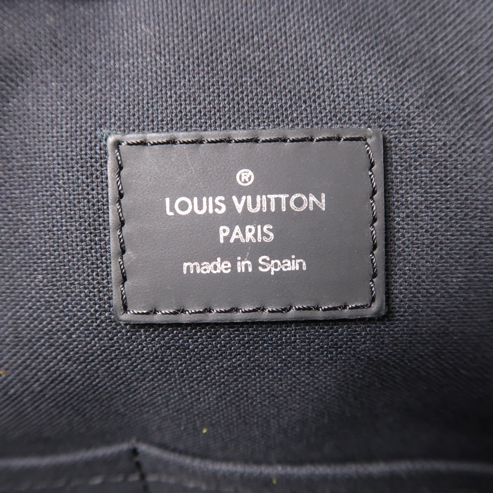 LOUIS VUITTON 【激減優惠】Damier Graphite Porte Documents Voyage銀扣手挽肩背兩用袋