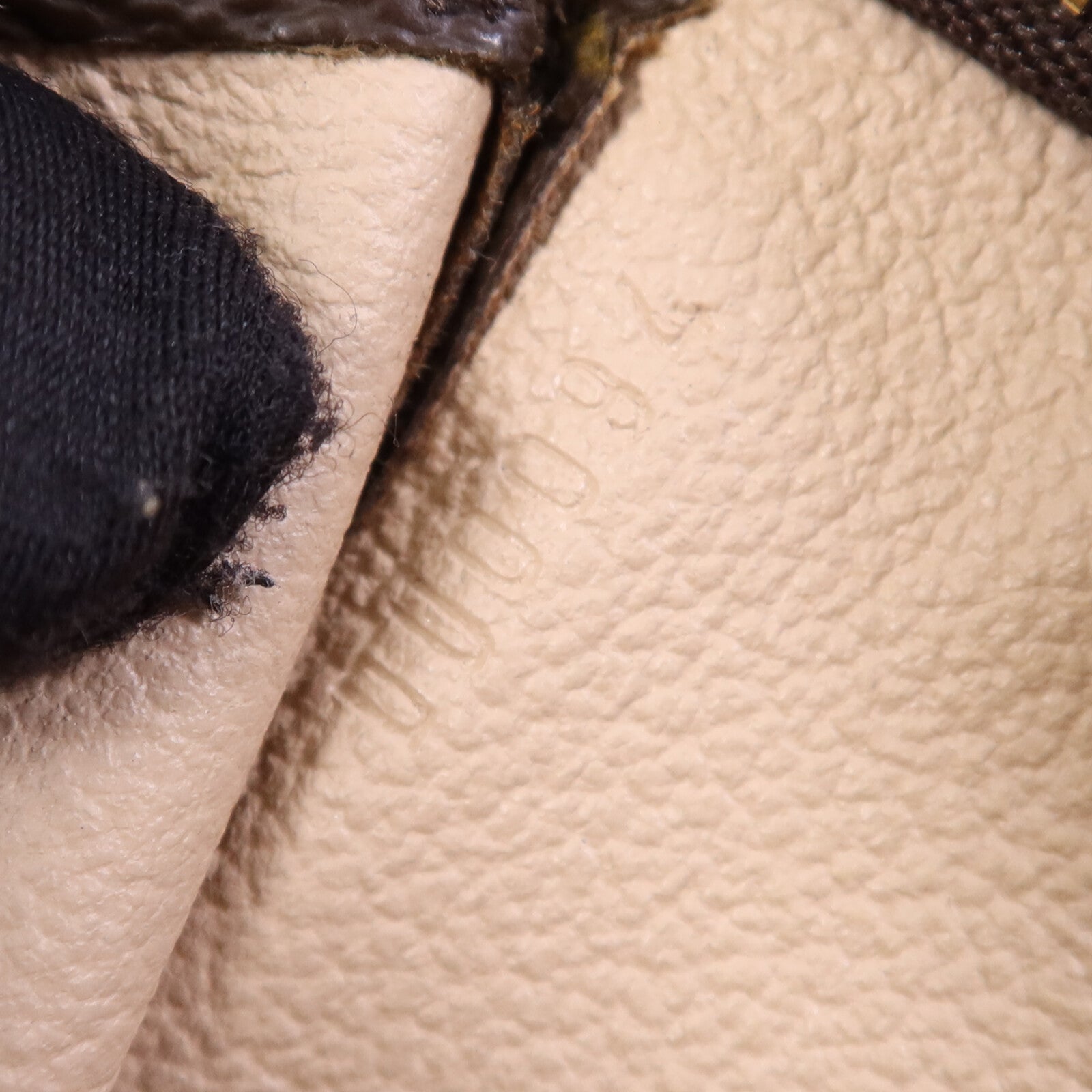 LOUIS VUITTON Monogram Toiletry Pouch 15金扣手拿包