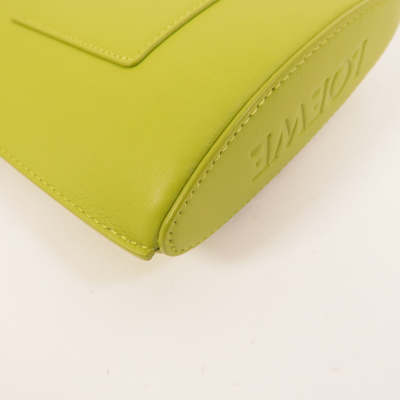 LOEWE 牛皮皮革Dice Pocket肩背袋