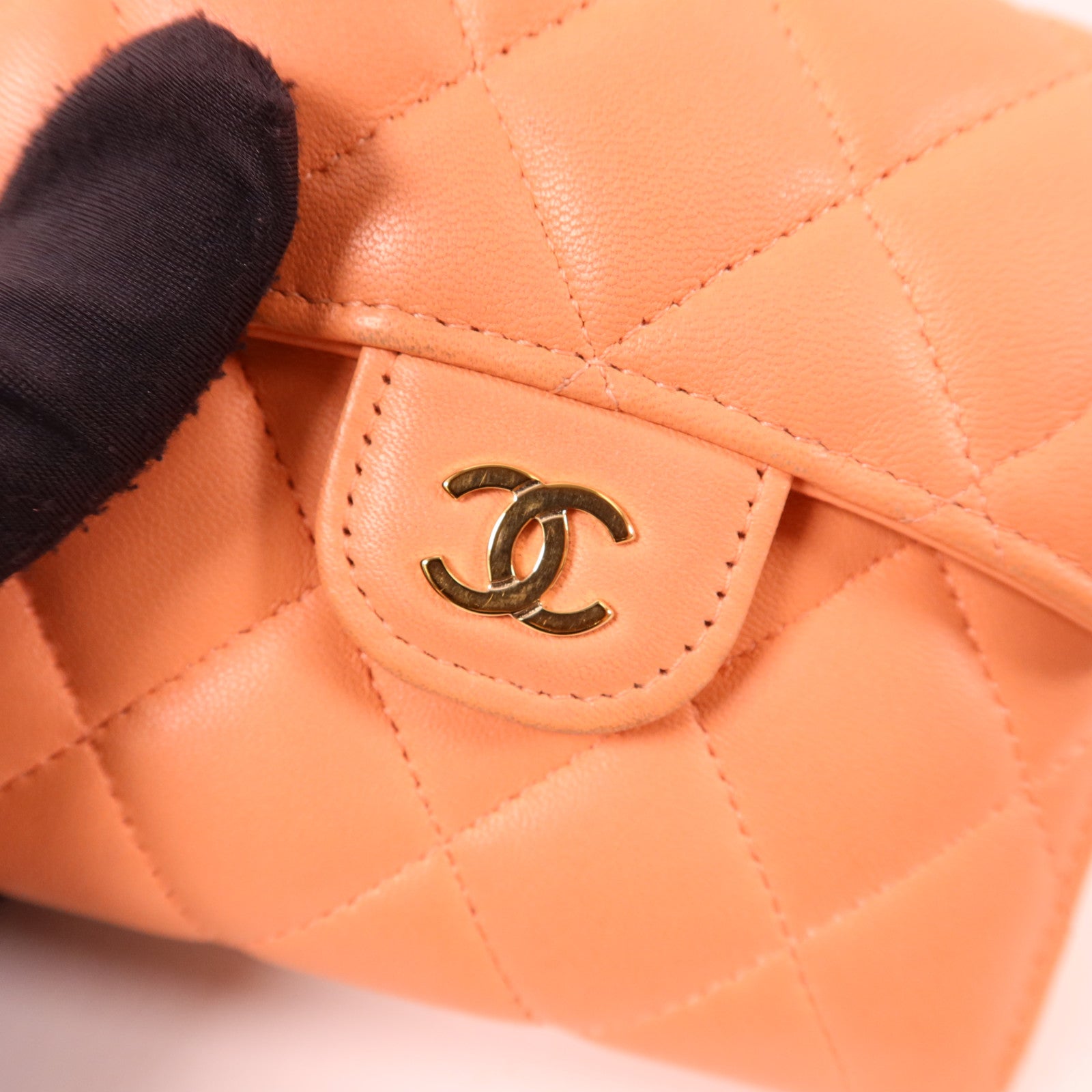 CHANEL 羊皮皮革Trifold Wallet金扣錢包