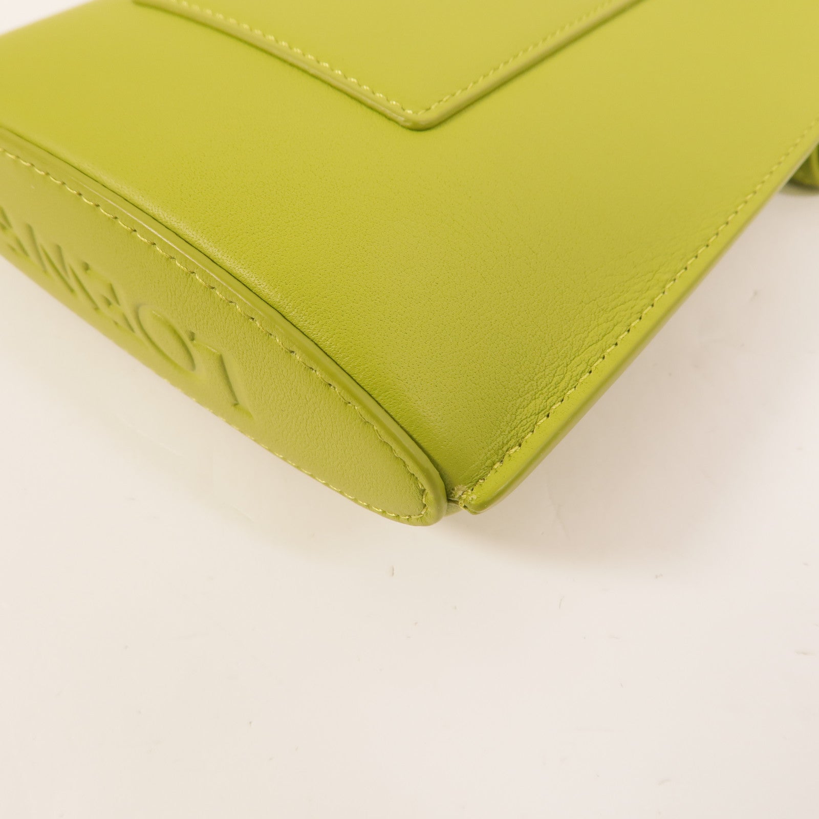 LOEWE 牛皮皮革Dice Pocket肩背袋