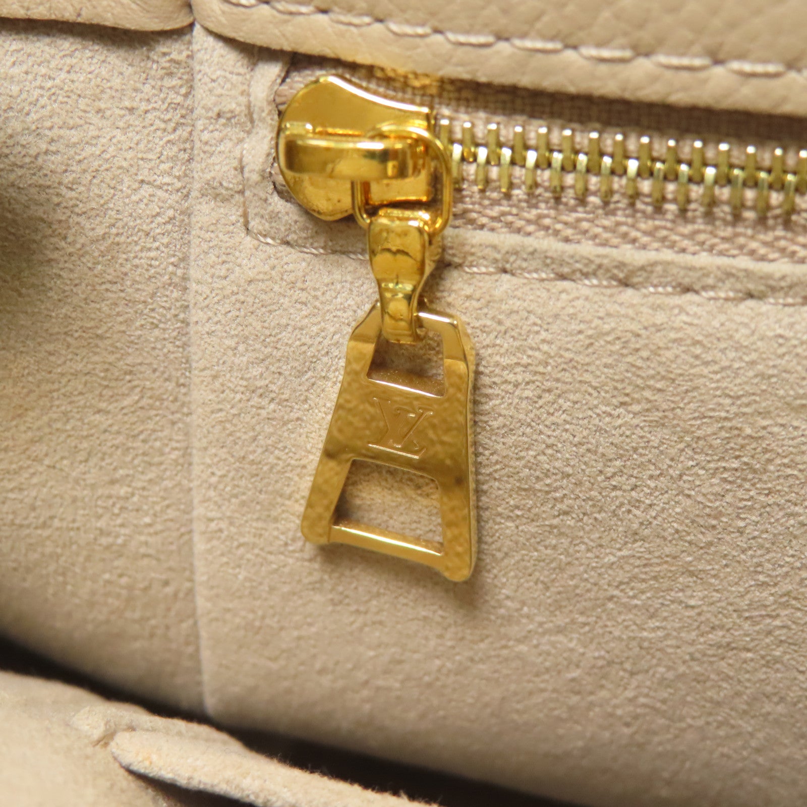 LOUIS VUITTON LV GHW On My Side PM 2way Shoulder Bag M20600 Monogram Mahina