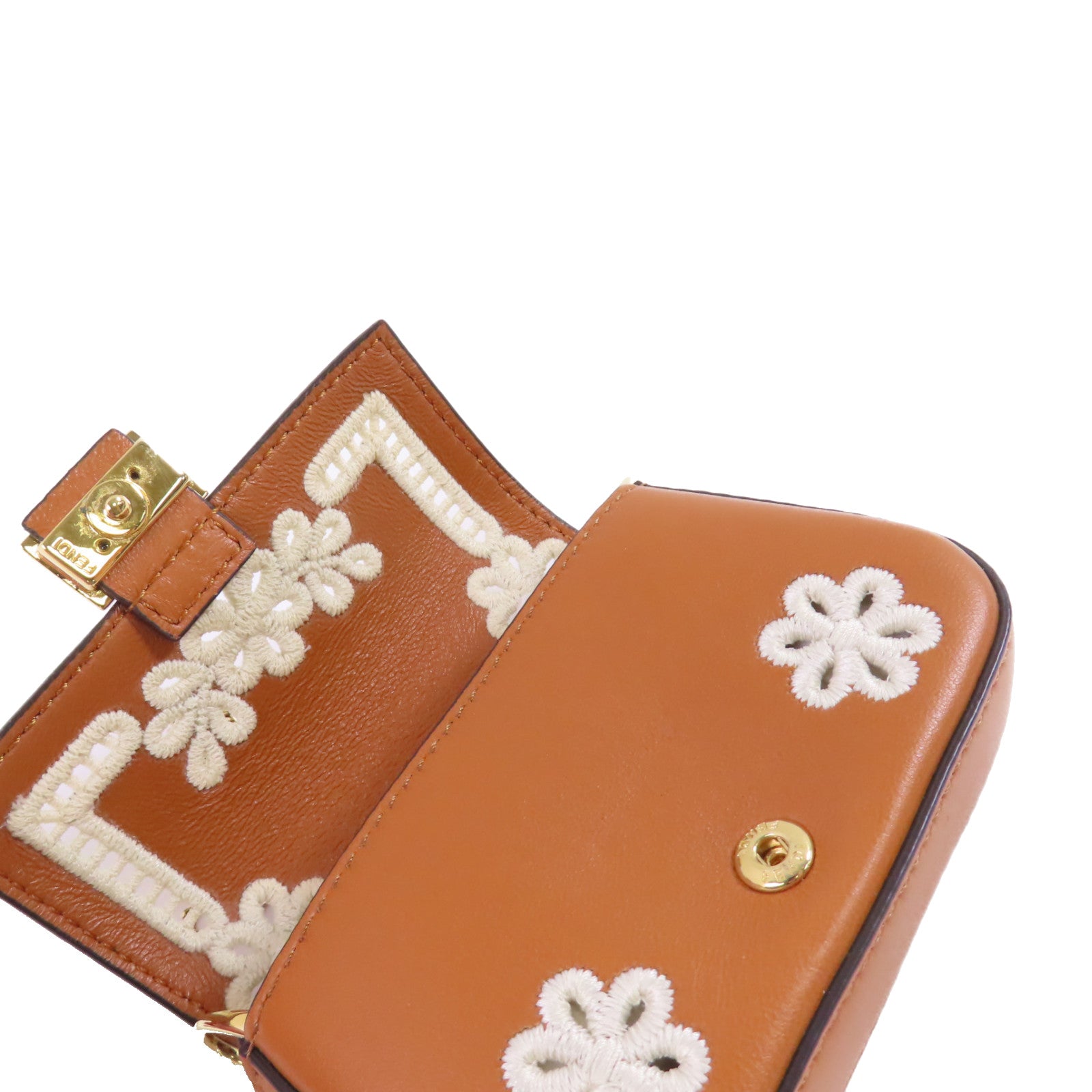 FENDI 牛皮皮革Nano Baguette Bag金扣迷你肩背袋啡色