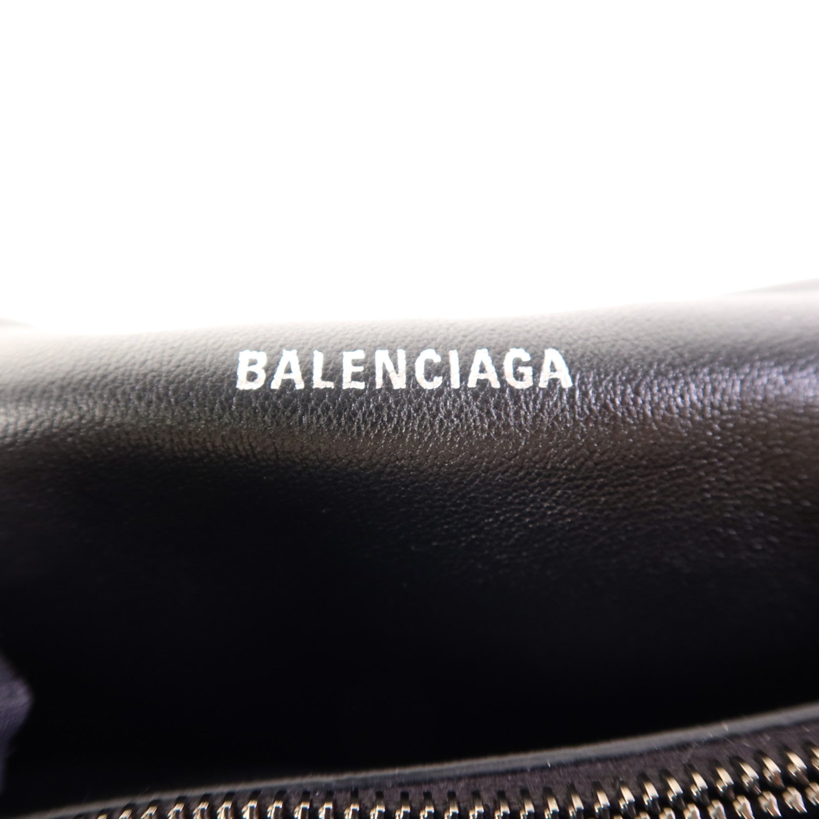 BALENCIAGA 牛皮皮革Crush Chain Bag Medium肩背袋