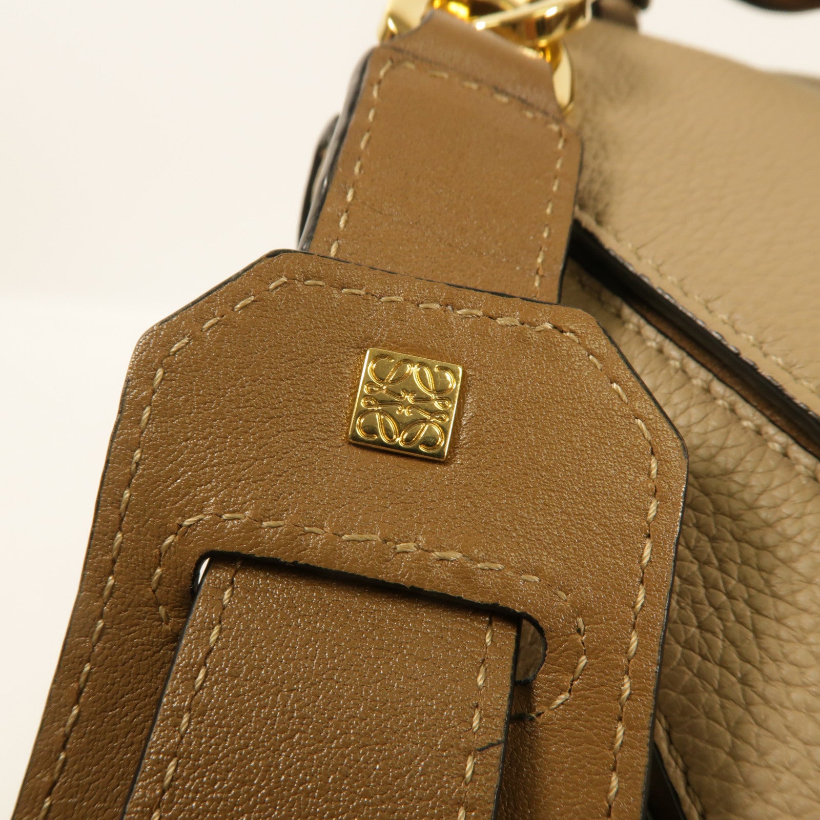 LOEWE 牛皮皮革Puzzle Large手挽肩背兩用袋