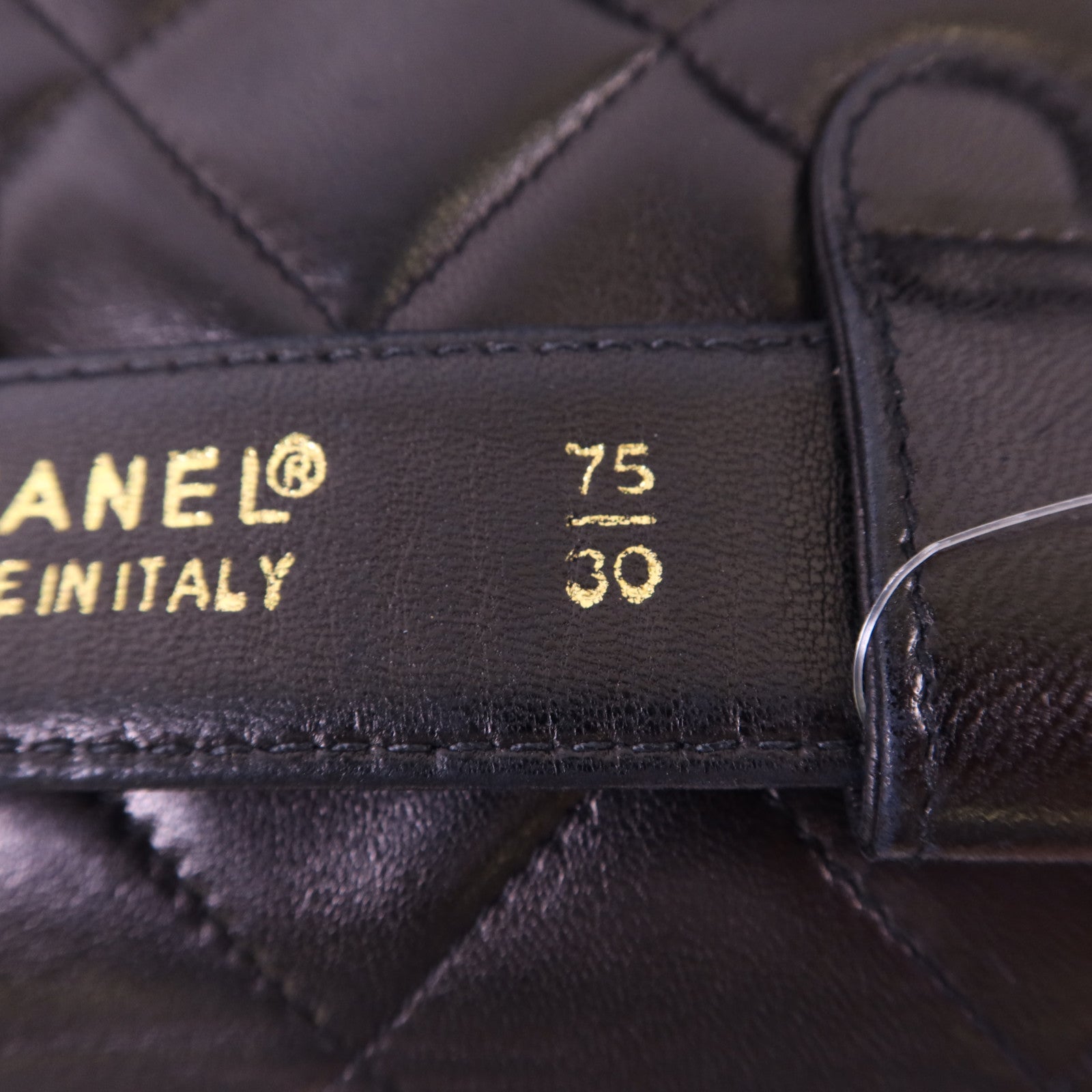 CHANEL 羊皮皮革Waist Bag金扣腰包