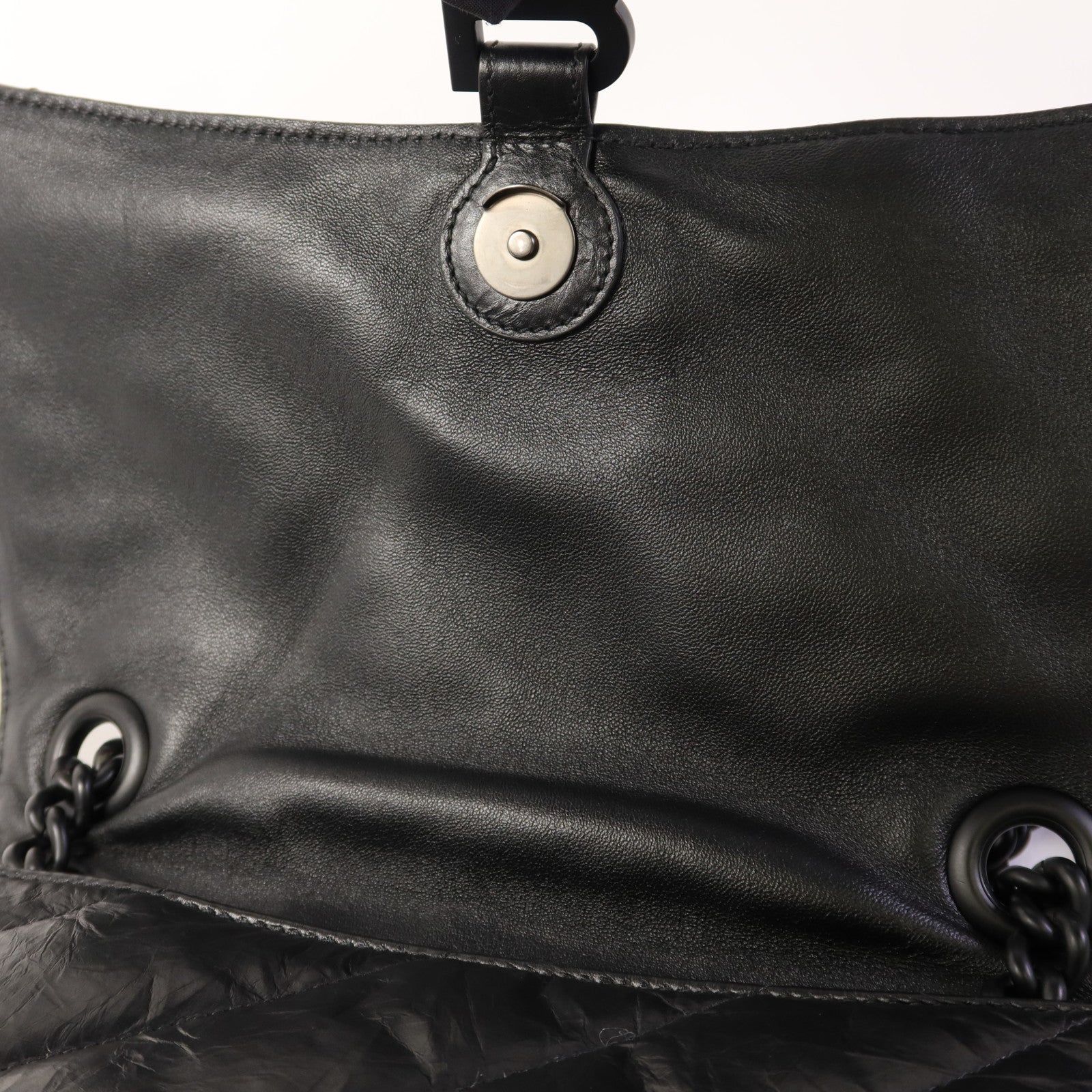 BALENCIAGA 牛皮皮革Crush Chain Bag Medium肩背袋