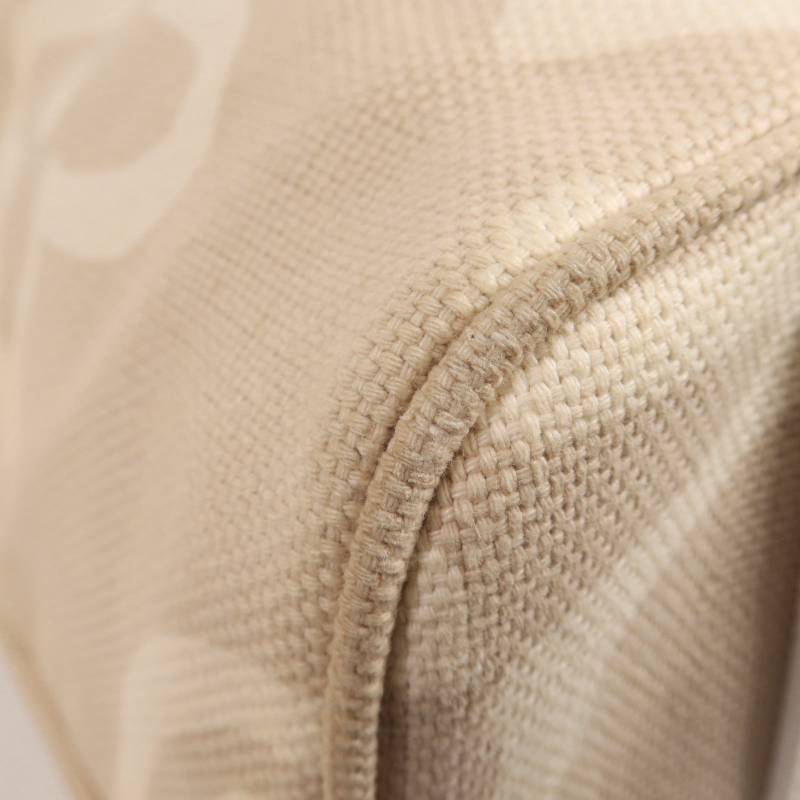 LOUIS VUITTON 帆布Tahitienne GM金扣肩背袋