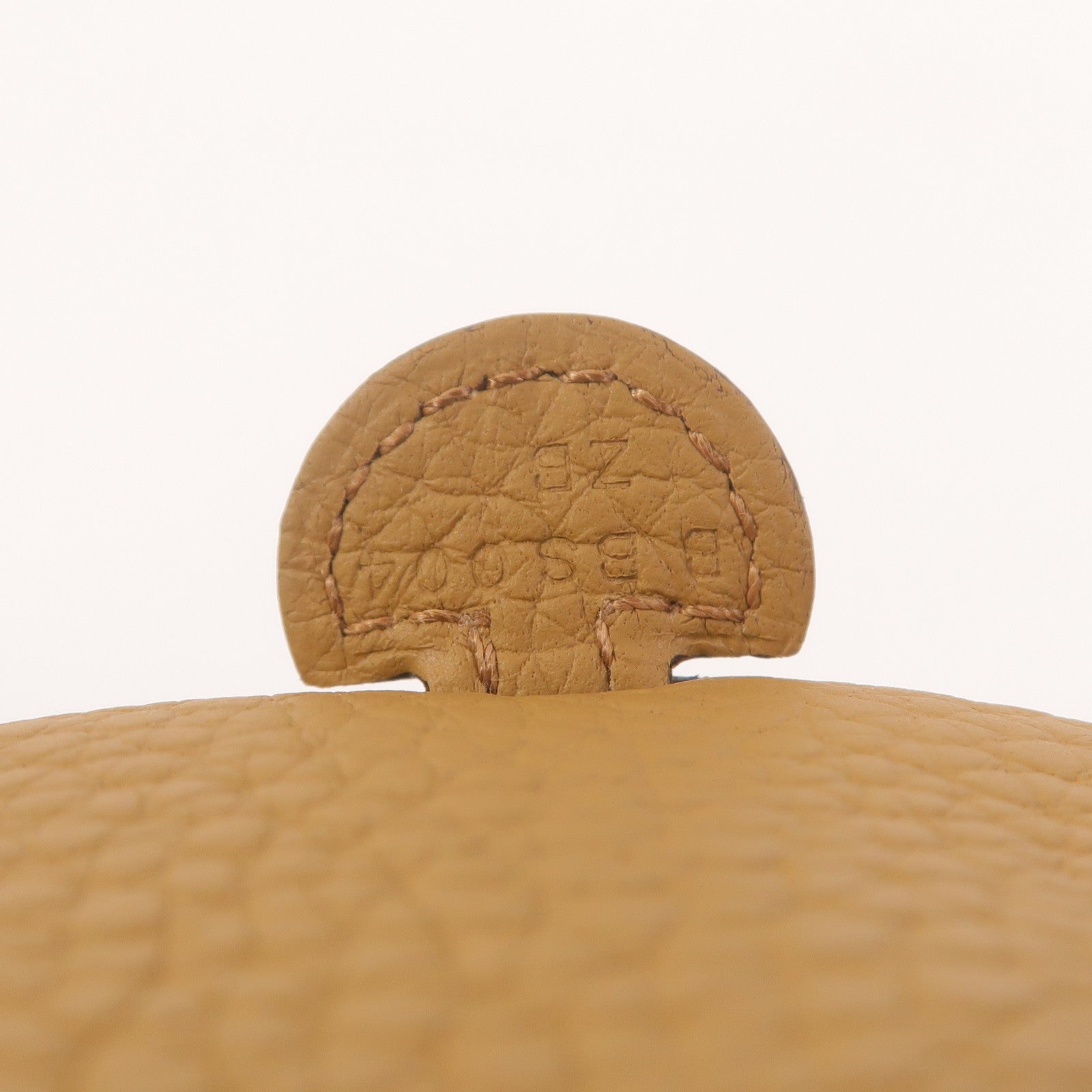 HERMES Clemence皮革Evelyne TPM肩背袋Biscuit