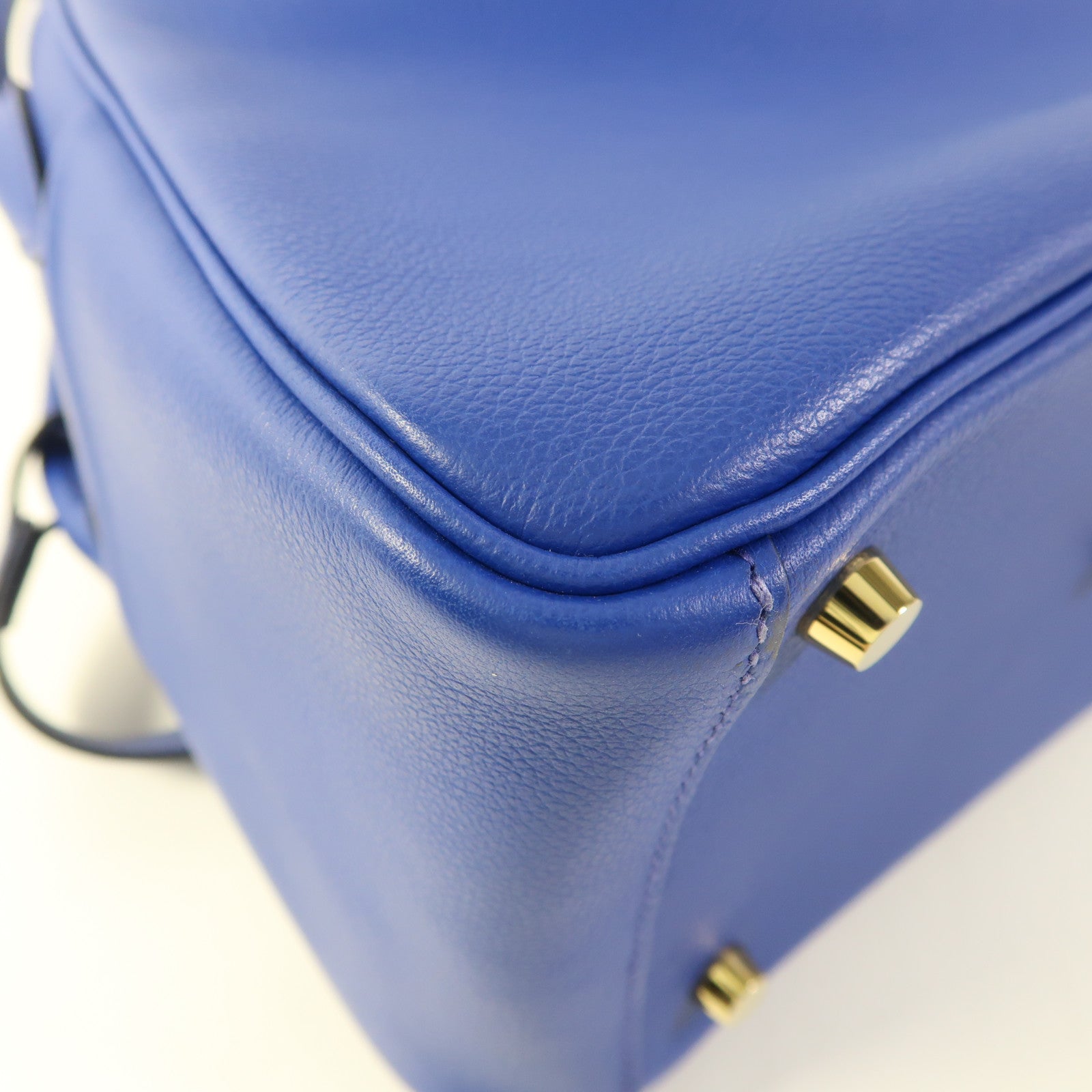 HERMES【激減優惠】 Evercolor皮革Lindy 26金扣手挽肩背兩用袋Bleu Royal