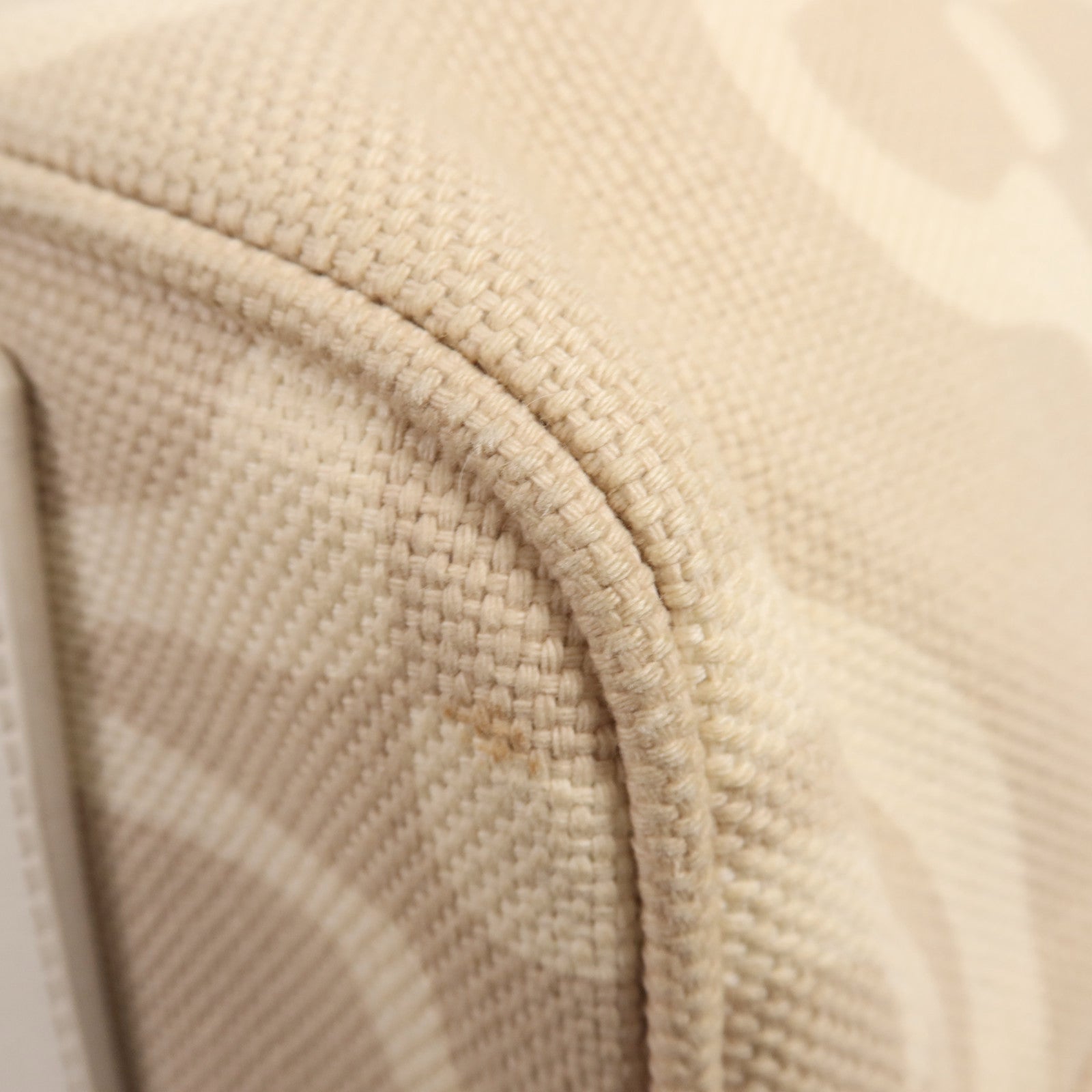 LOUIS VUITTON 帆布Tahitienne GM金扣肩背袋