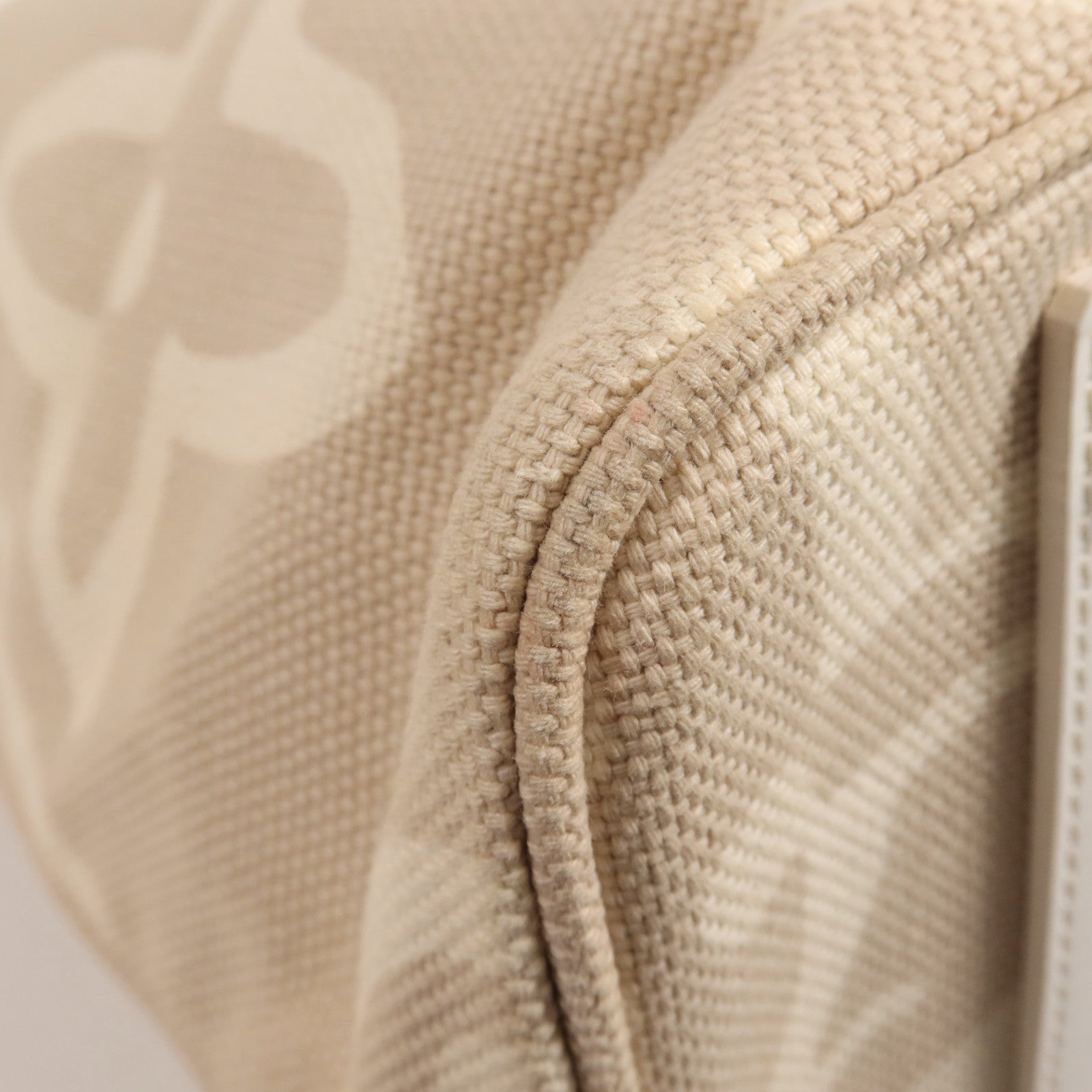 LOUIS VUITTON 帆布Tahitienne GM金扣肩背袋