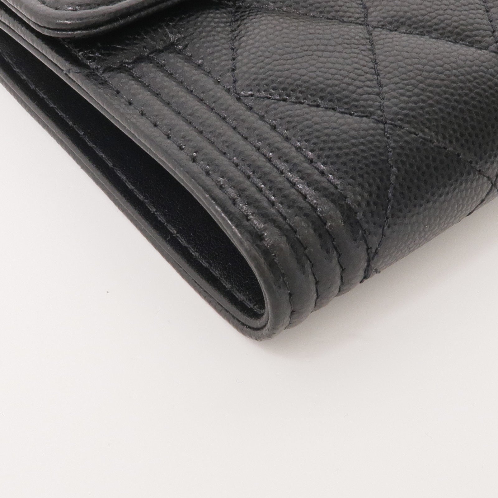 CHANEL 牛皮皮革Boy Wallet金扣錢包