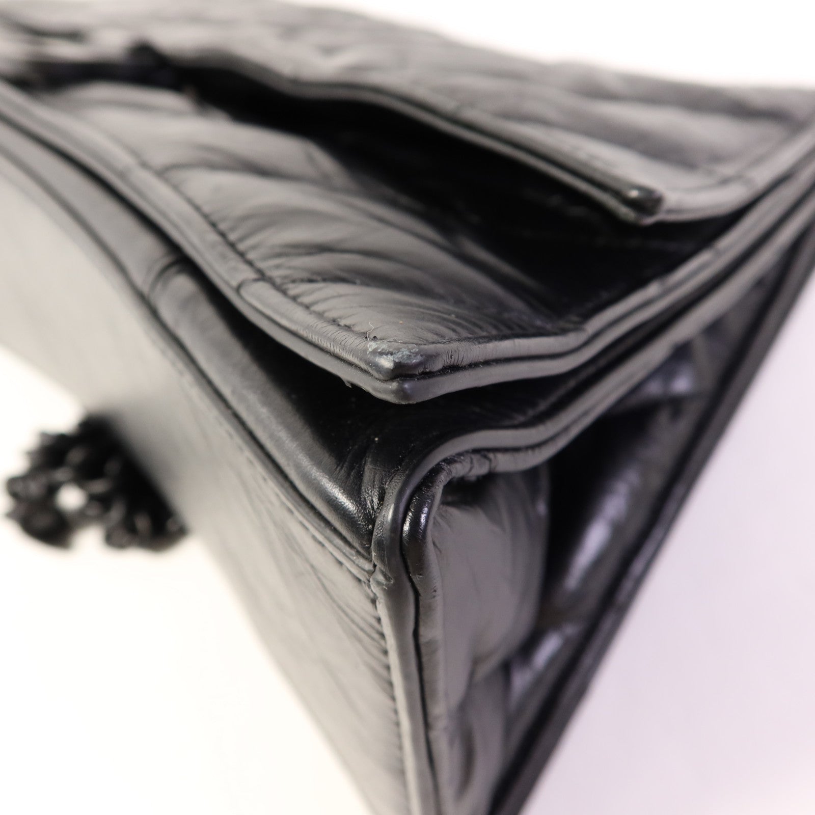 BALENCIAGA 牛皮皮革Crush Chain Bag Medium肩背袋