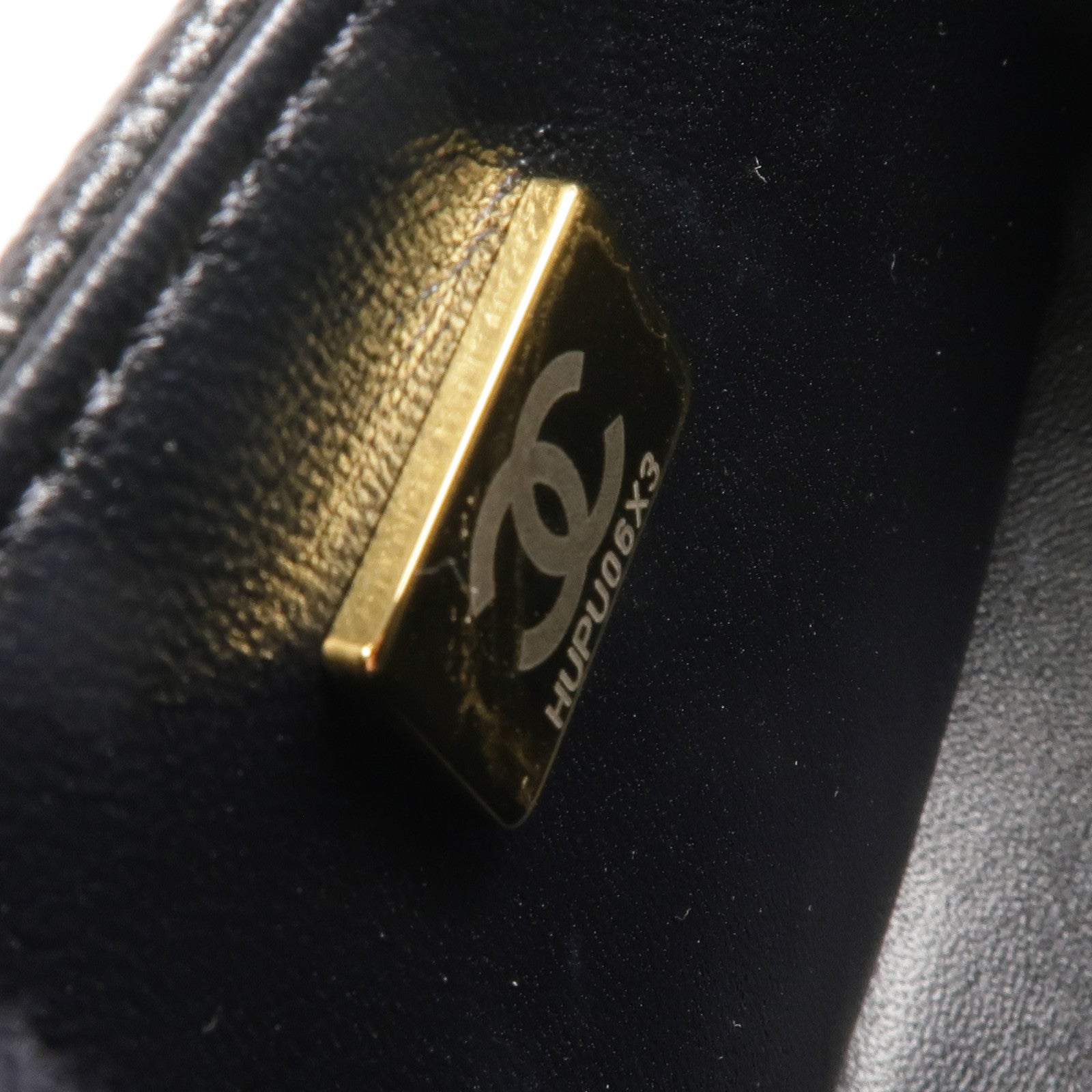 CHANEL 牛皮皮革Boy Messenger金扣鏈帶肩背袋