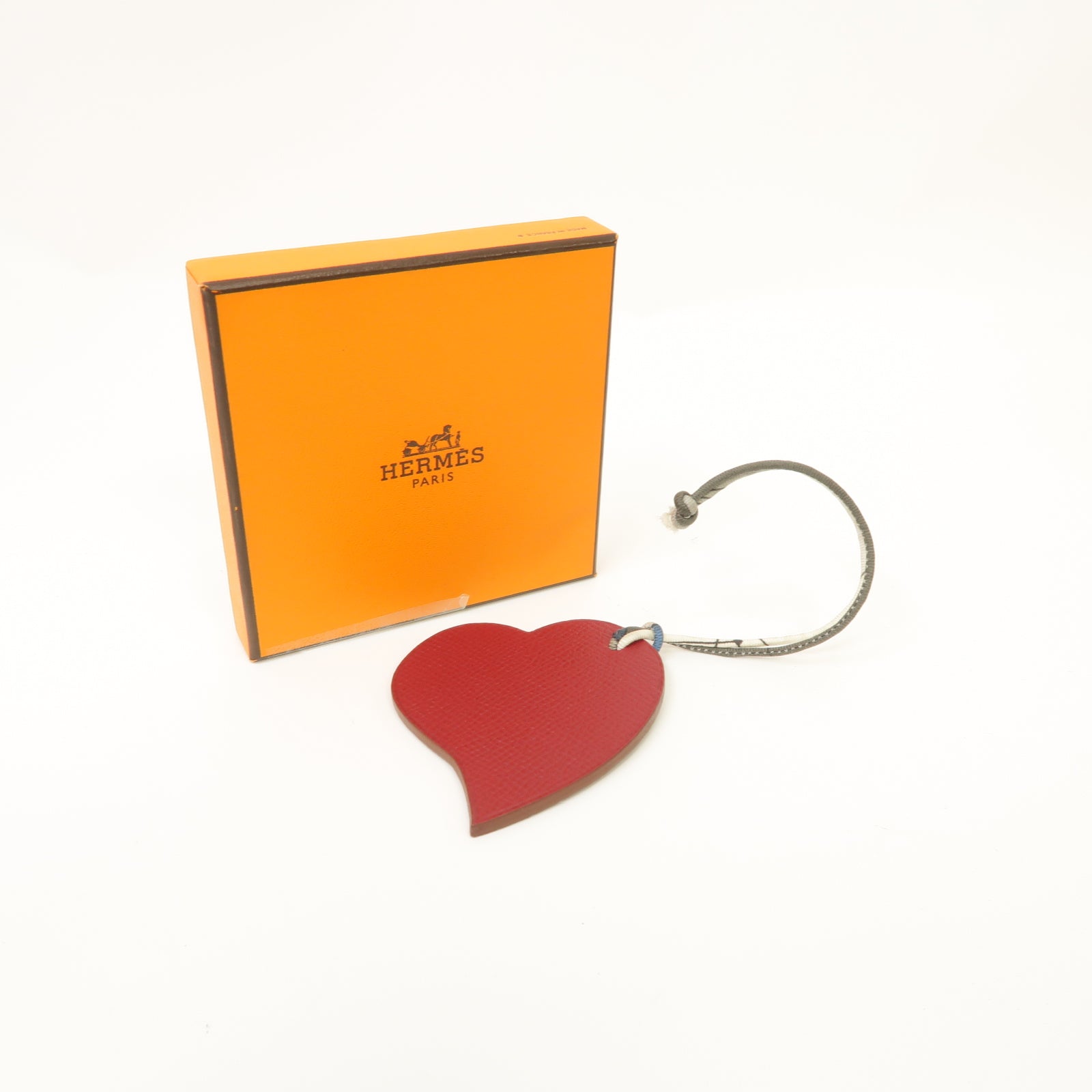 HERMES Epsom皮革Petit H Heart Charm掛飾Rouge Grenat石榴紅色/Olive橄欖綠色