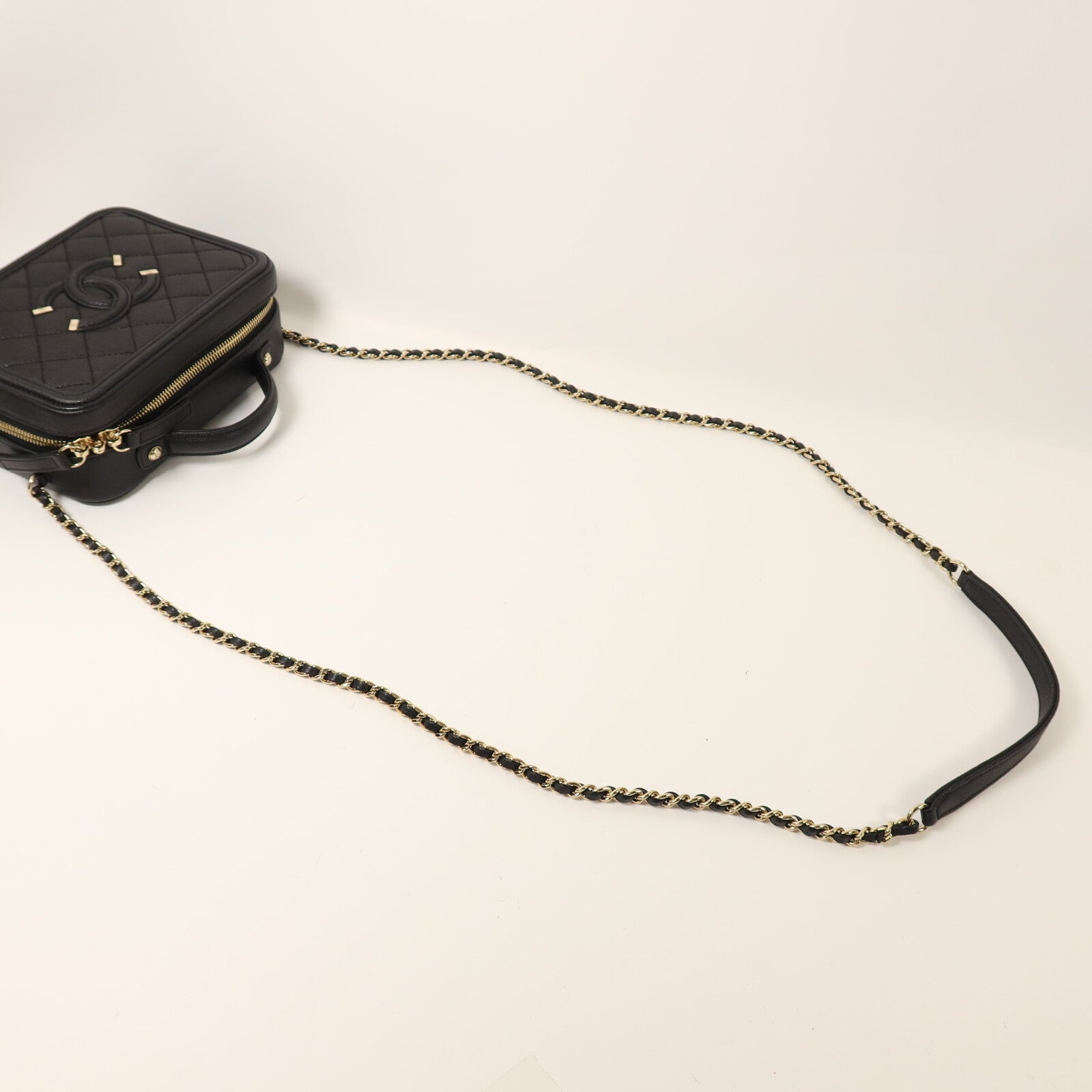 CHANEL 牛皮皮革Vanity Case Small金扣鏈帶手挽肩背兩用袋