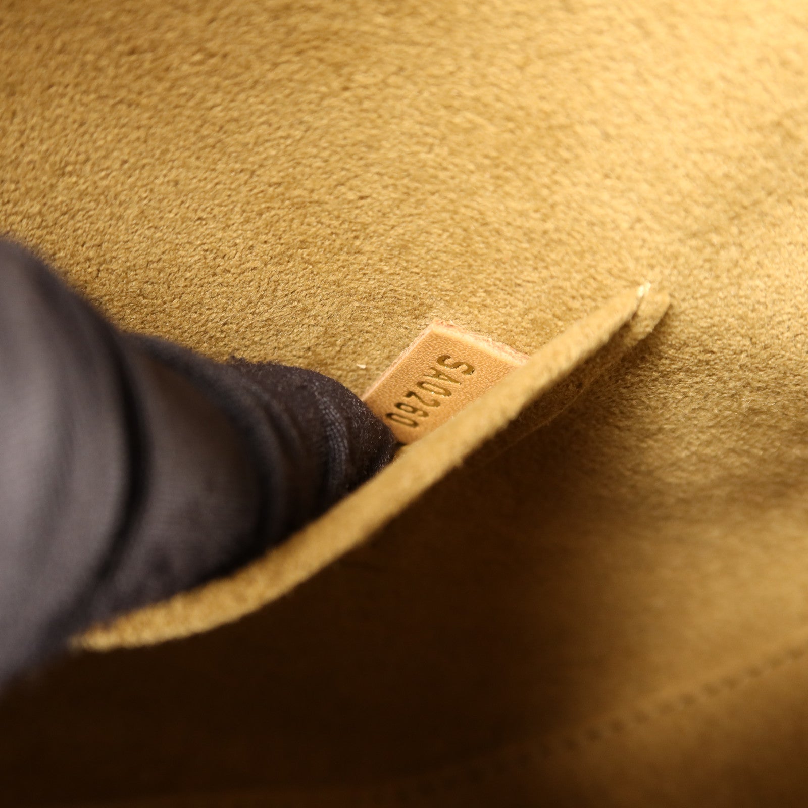 LOUIS VUITTON 【激減優惠】Monogram Boite Chapeau Souple MMBoite Chapeau Souple MM金扣肩背袋