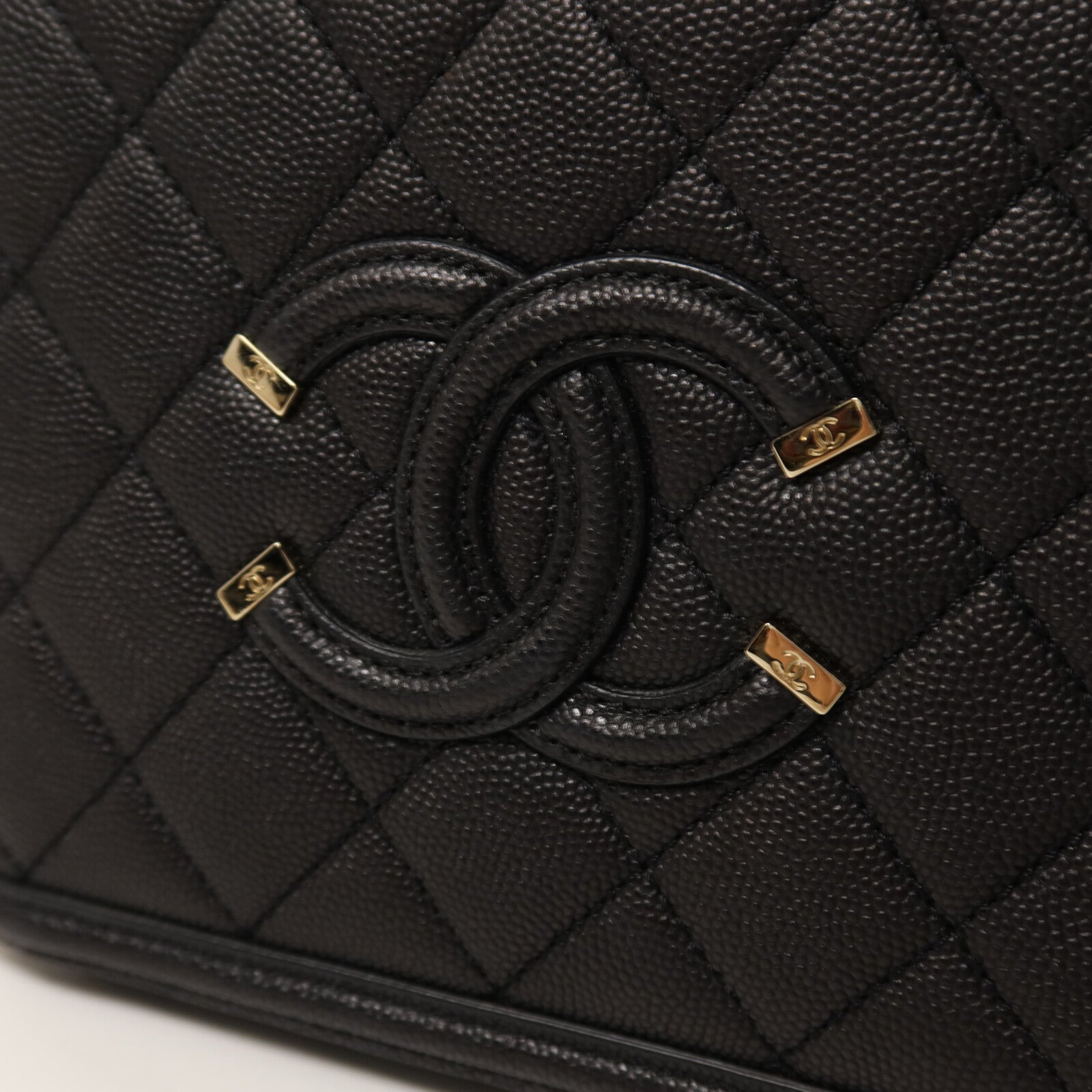 CHANEL 牛皮皮革Vanity Case Small金扣鏈帶手挽肩背兩用袋