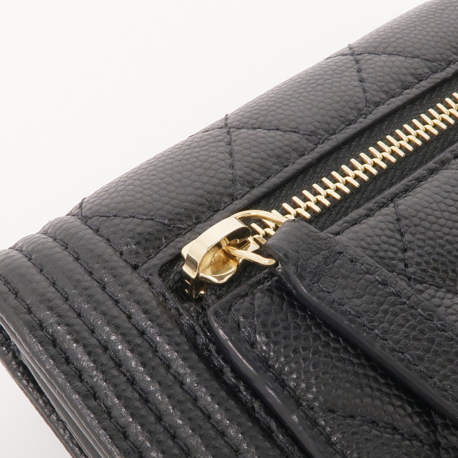 CHANEL 牛皮皮革Boy Wallet金扣錢包
