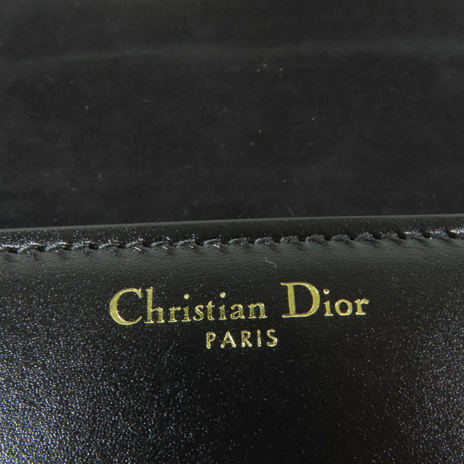 Dior 【激減優惠】牛皮皮革Small 30 Montaigue Avenut Bag金扣肩背袋