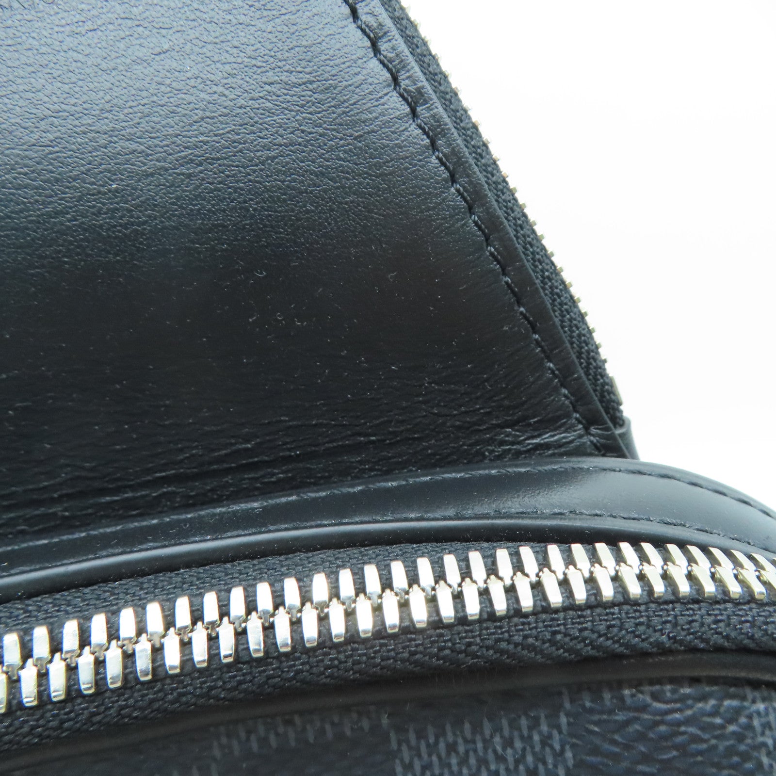 LOUIS VUITTON Damier Avenue Shoulder Bag银扣肩背袋黑色