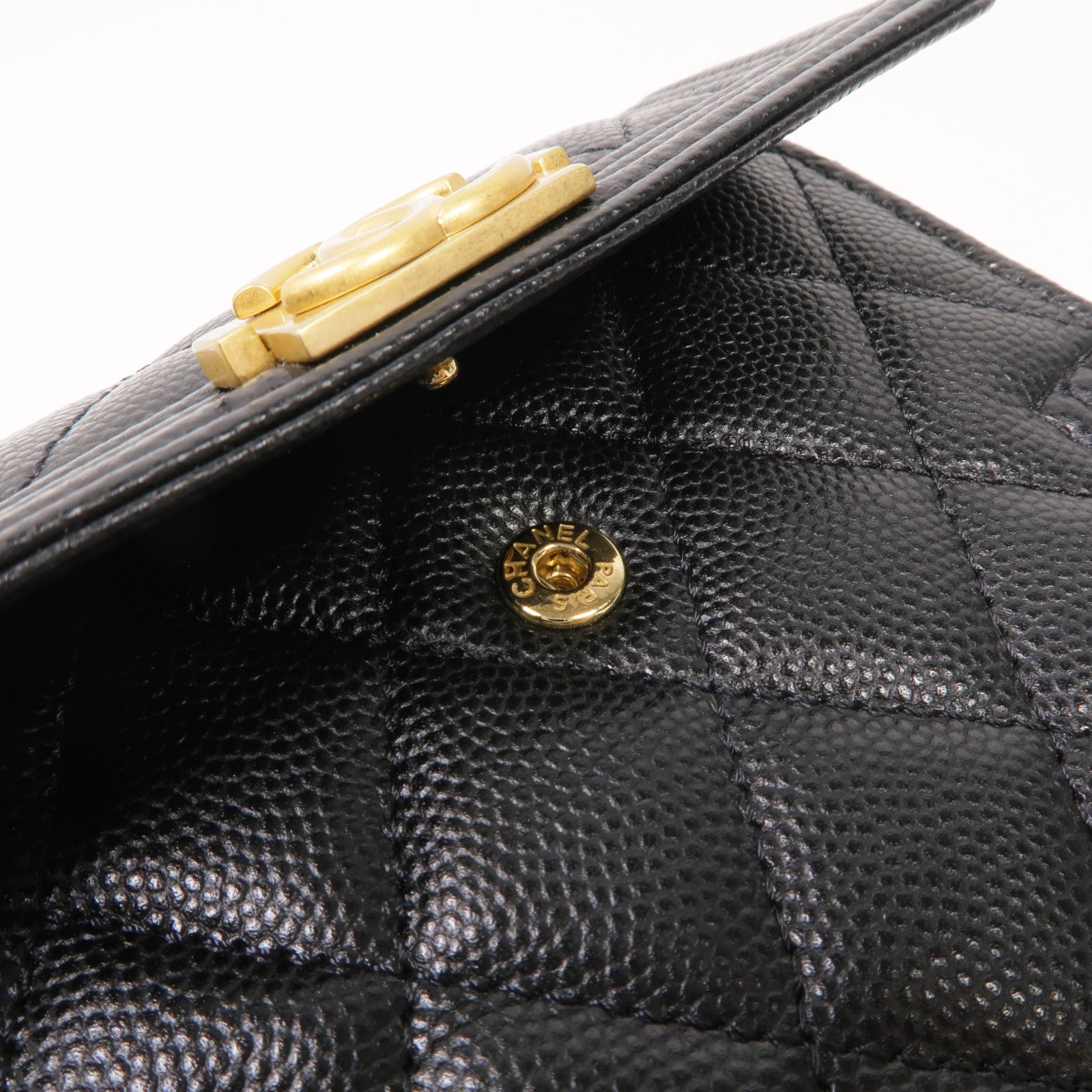 CHANEL 牛皮皮革Boy Wallet金扣錢包