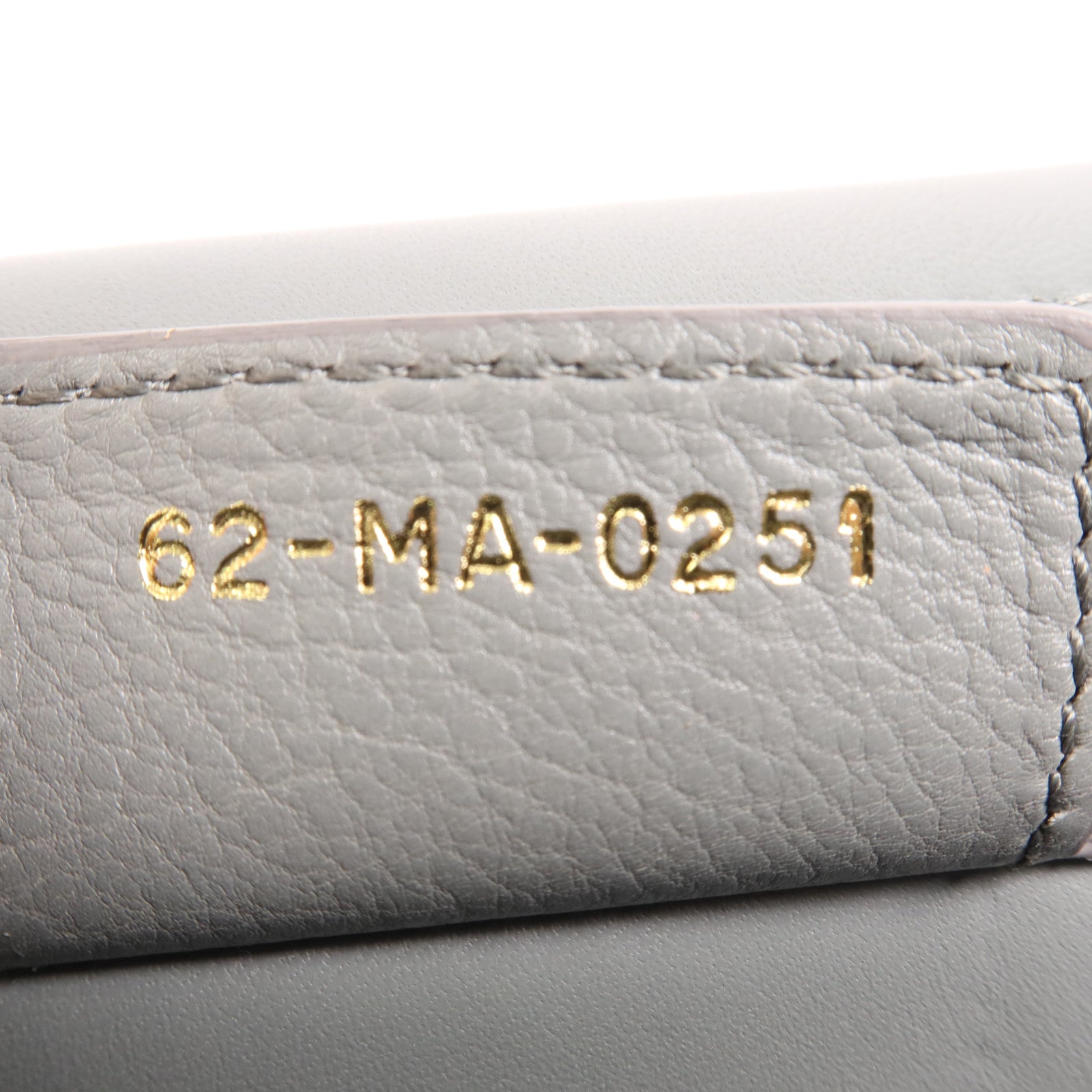 Dior 牛皮皮革Dior Caro Mendium金扣鏈帶肩背袋