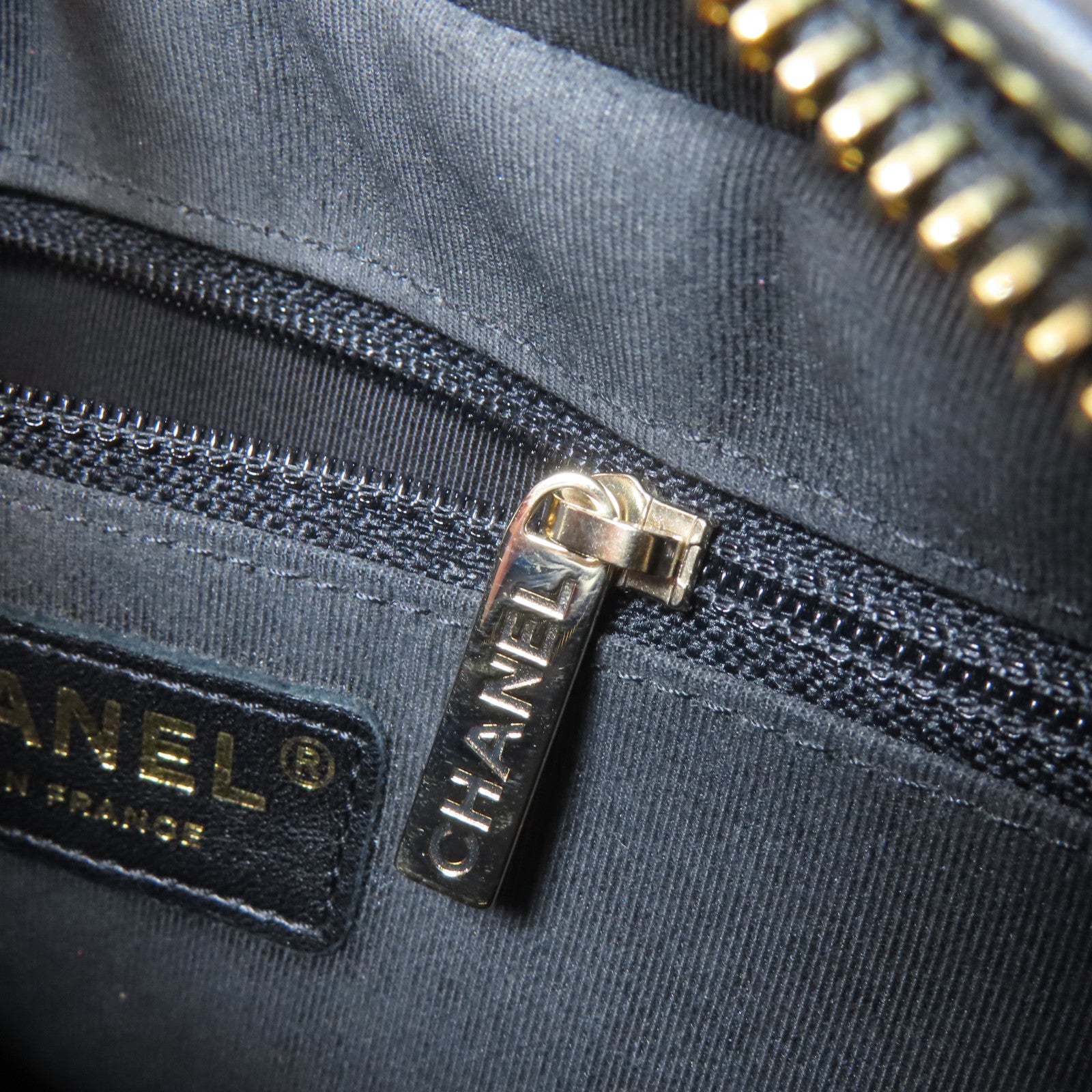 CHANEL 菱格羊皮皮革Chain Shoulder Bag金扣鏈帶肩背袋黑色