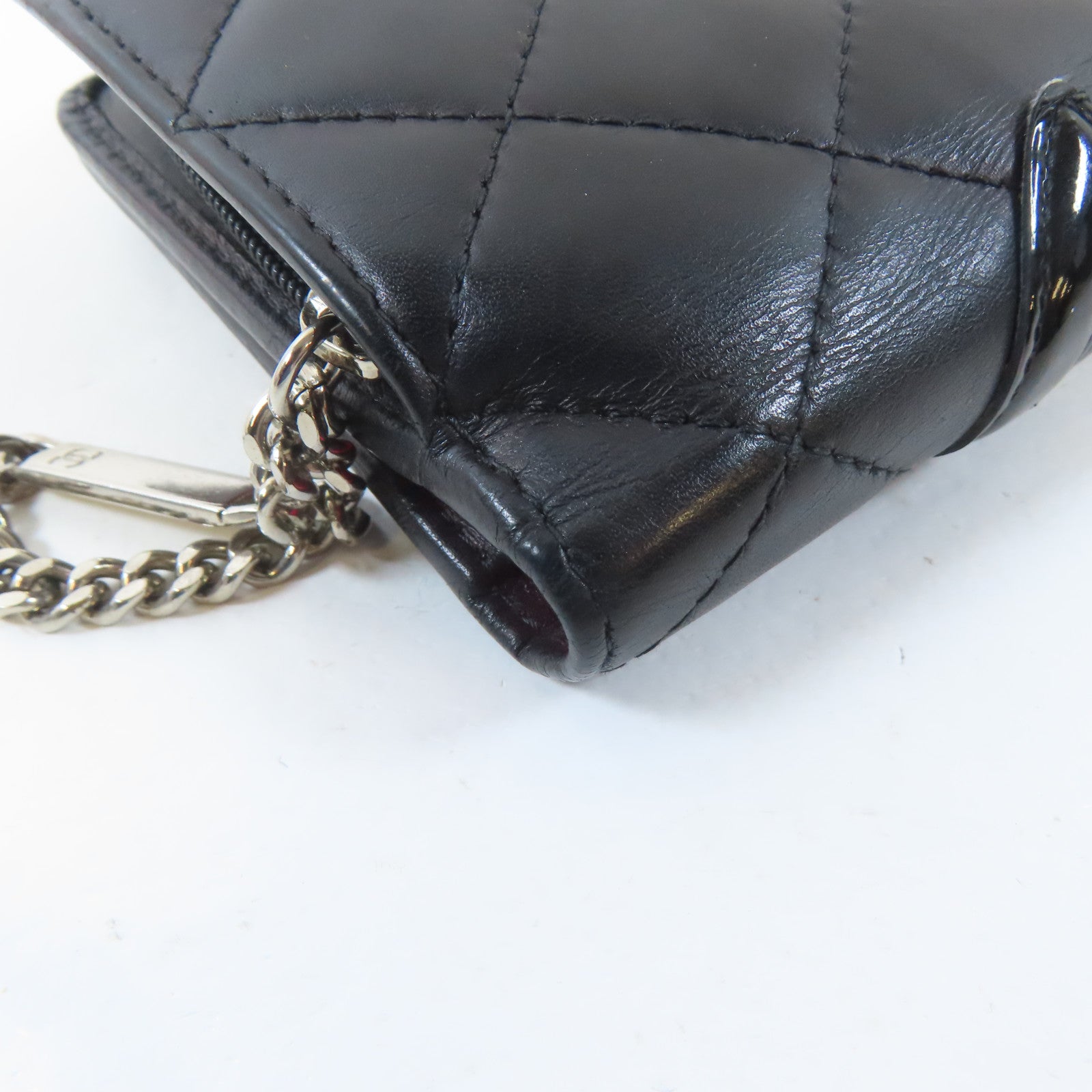 CHANEL 菱格牛皮皮革Cambon Bifold Wallet銀扣錢包黑色