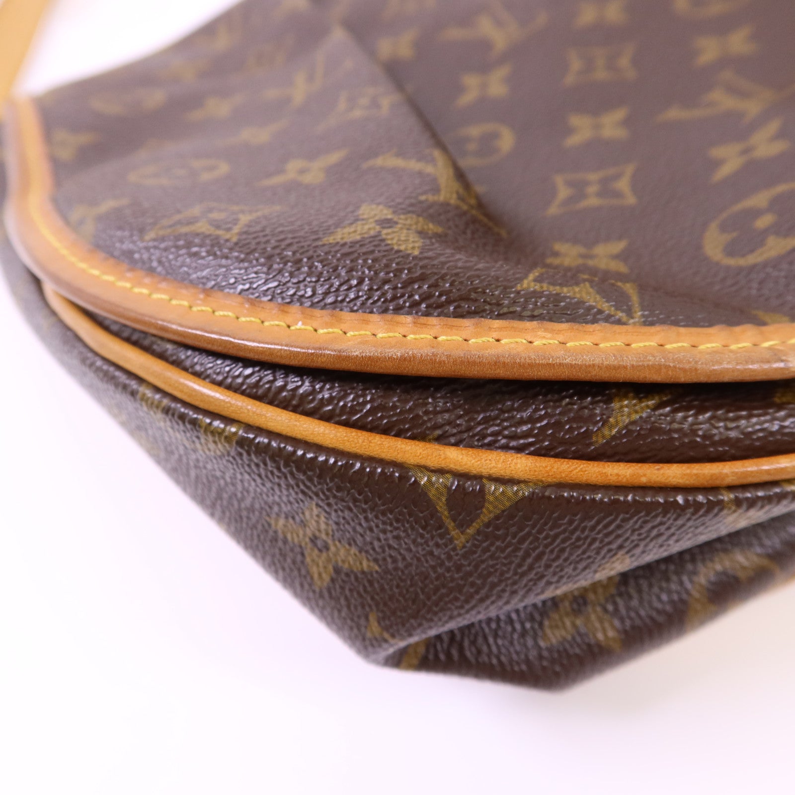 LOUIS VUITTON Monogram Menilmontant MM金扣肩背袋棕色