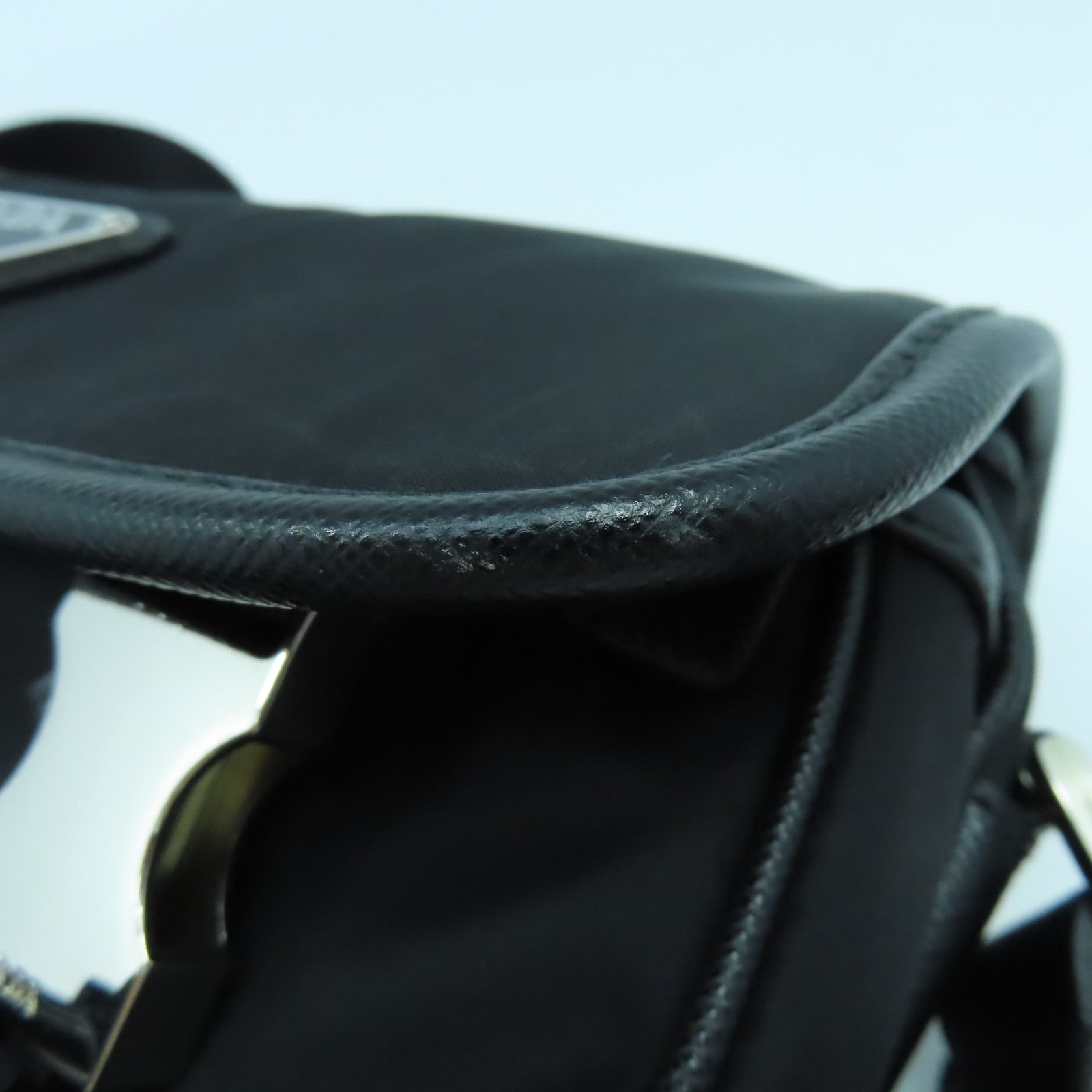 PRADA 尼龍Shoulder Bag銀扣肩背袋黑色