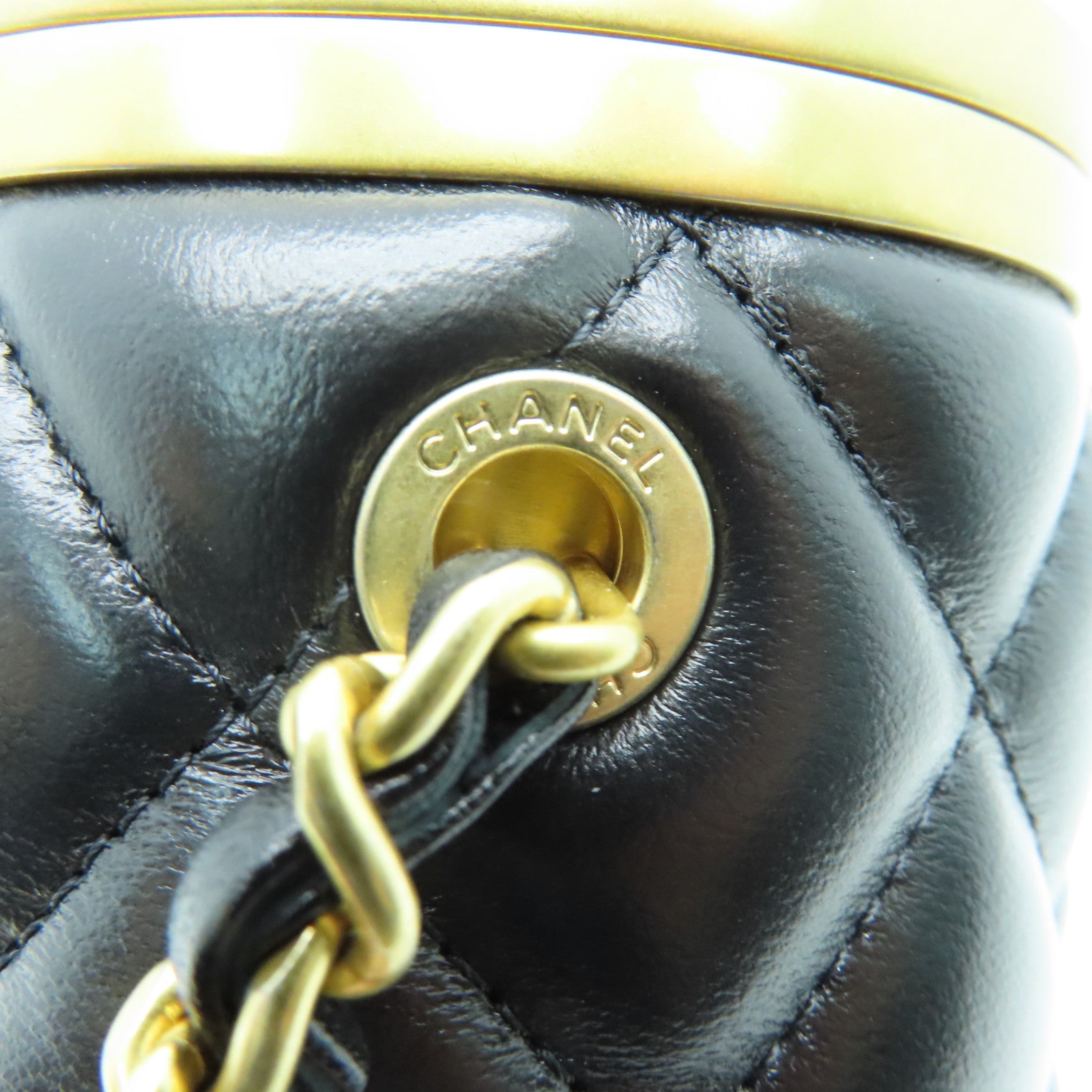 CHANEL rhombic cowhide leather Chain Shoulder Bag gold buckle chain shoulder bag black