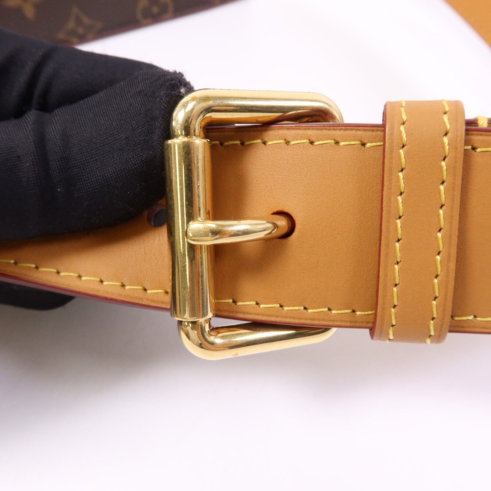 LOUIS VUITTON MonogramS Lock Belt Pouch PM金扣腰包