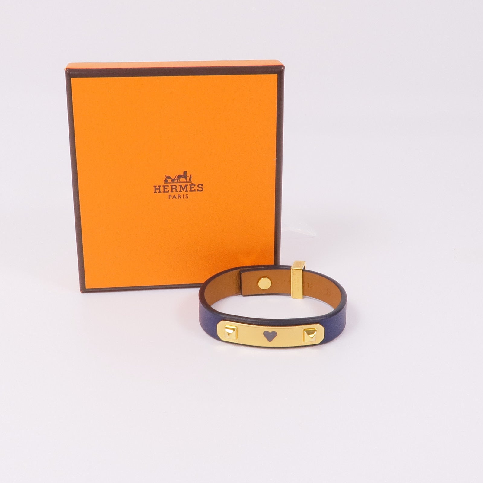 HERMES Swift皮革As De Coeur金扣手帶Bleu Saphir