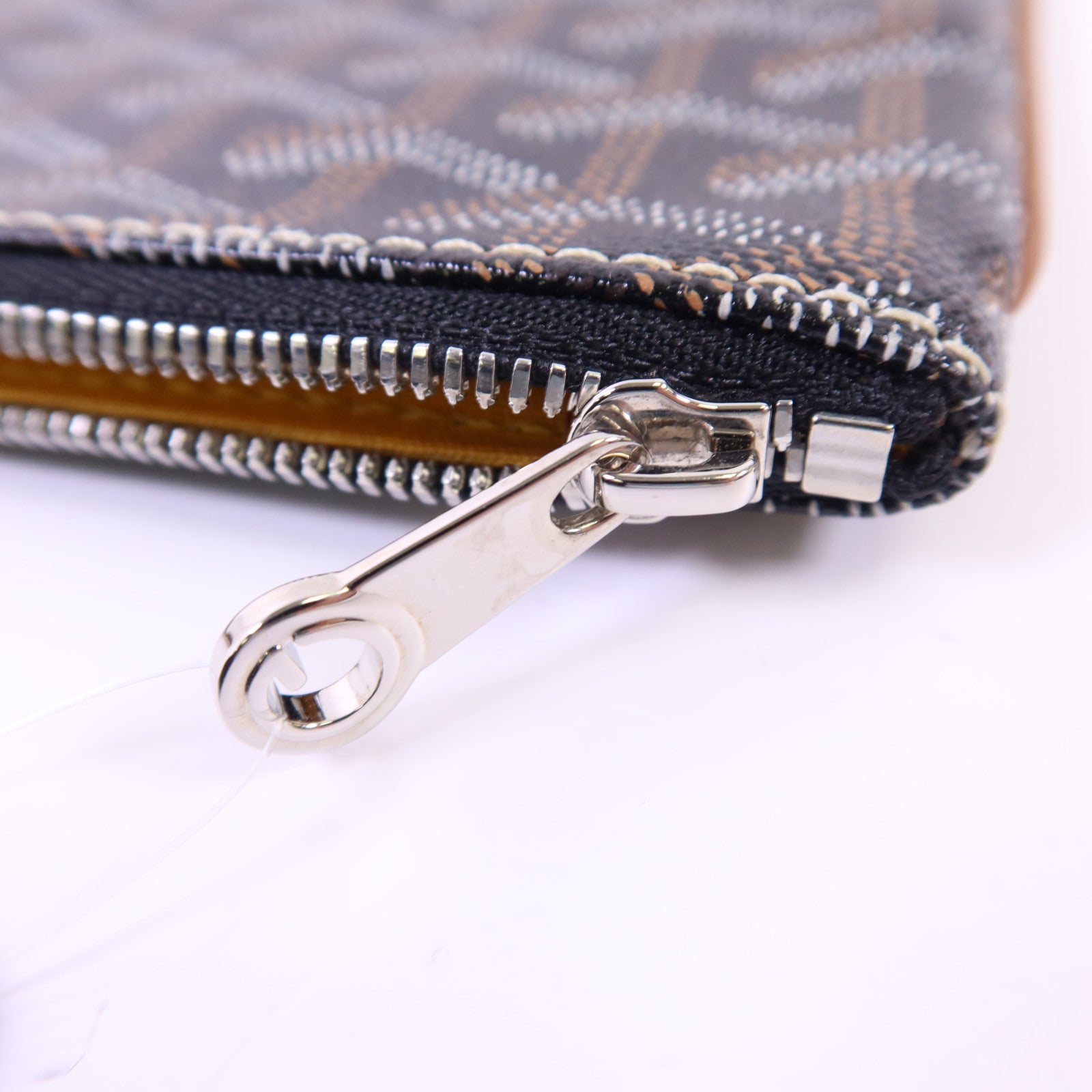 GOYARD 塗層帆布Pouch銀扣手拿包