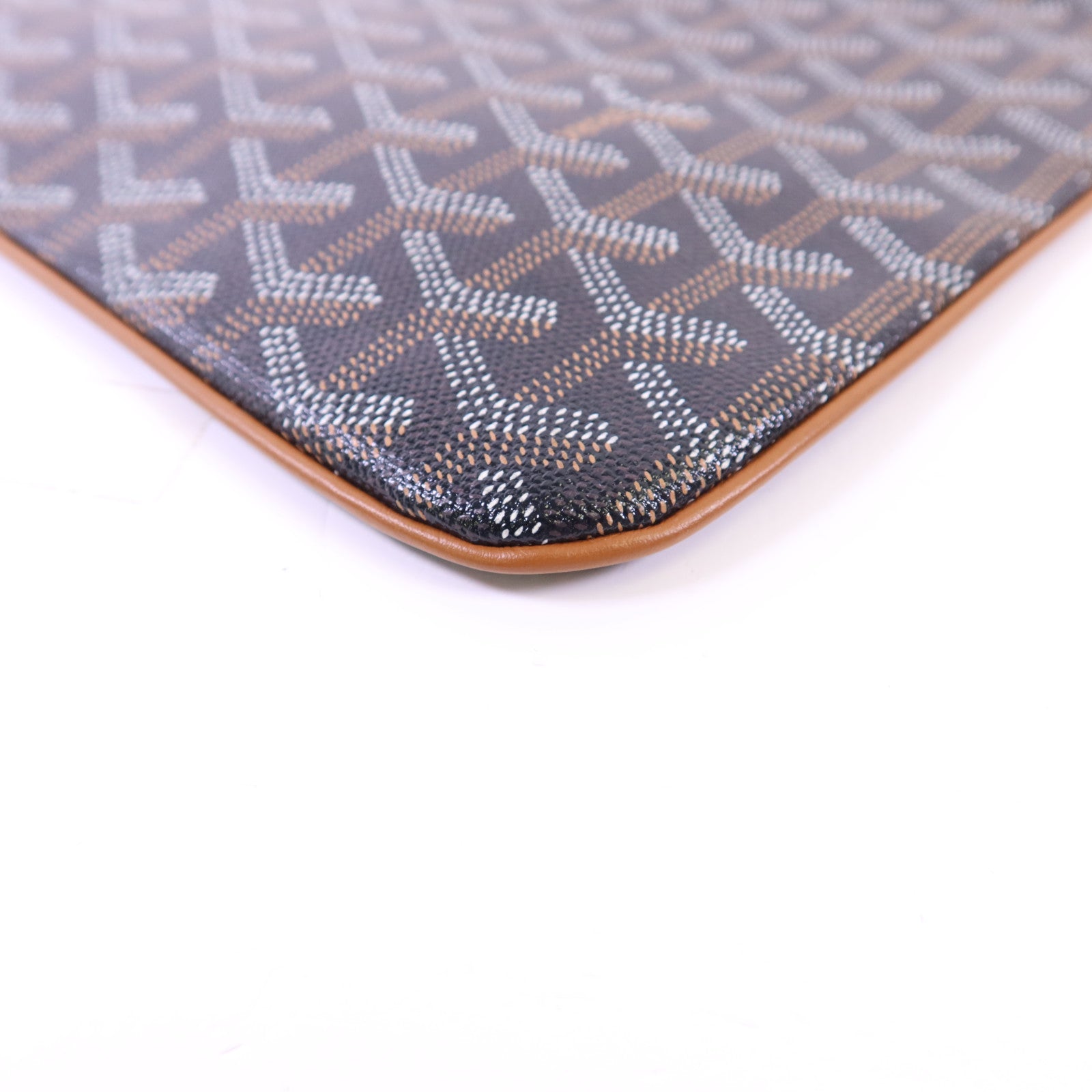 GOYARD 塗層帆布Pouch銀扣手拿包