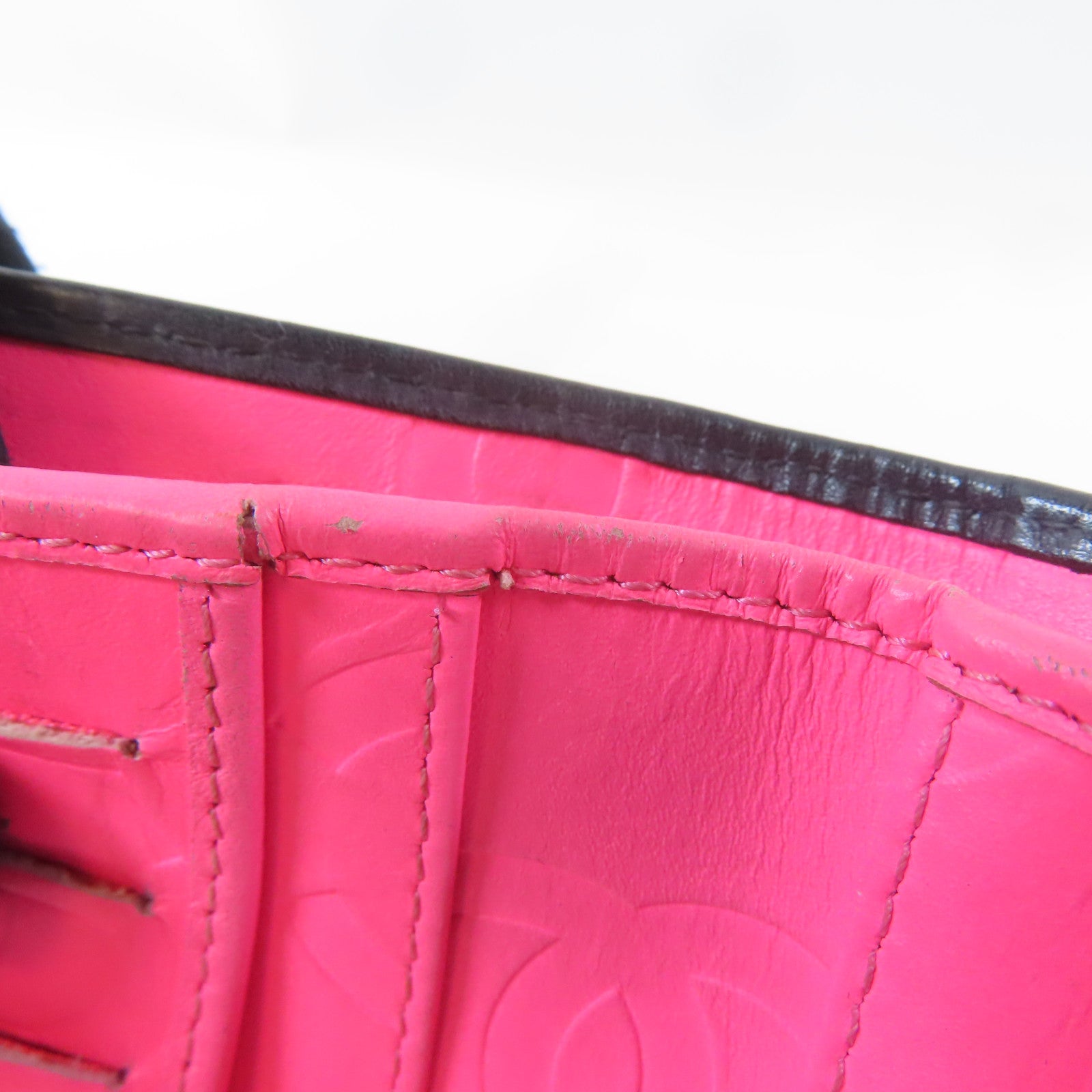CHANEL 菱格牛皮皮革Cambon Bifold Wallet銀扣錢包黑色