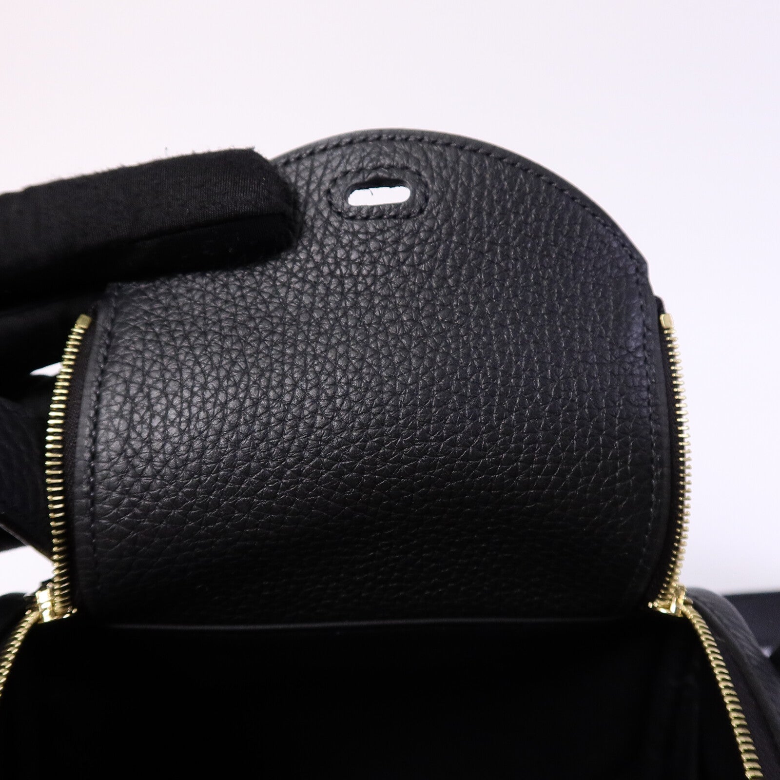 HERMES Clemence皮革Mini LindyII肩背袋