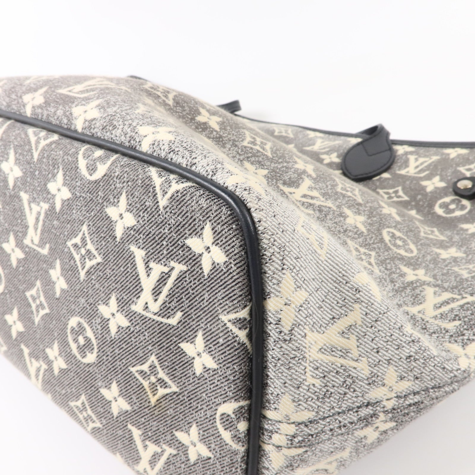 LOUIS VUITTON Monogram Denim Neverfull MM手挽袋